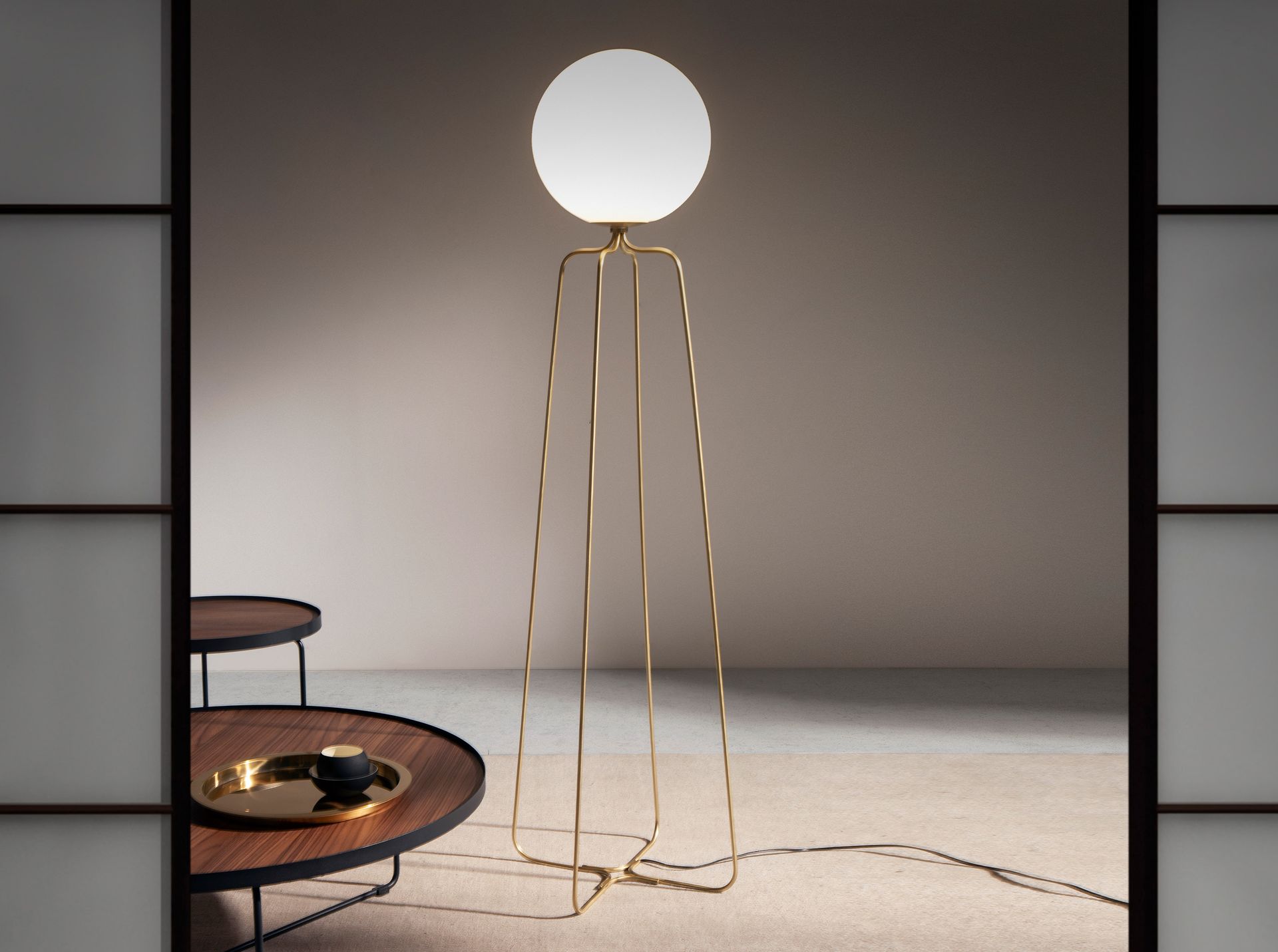 Floor lamp golden steel and white glass
