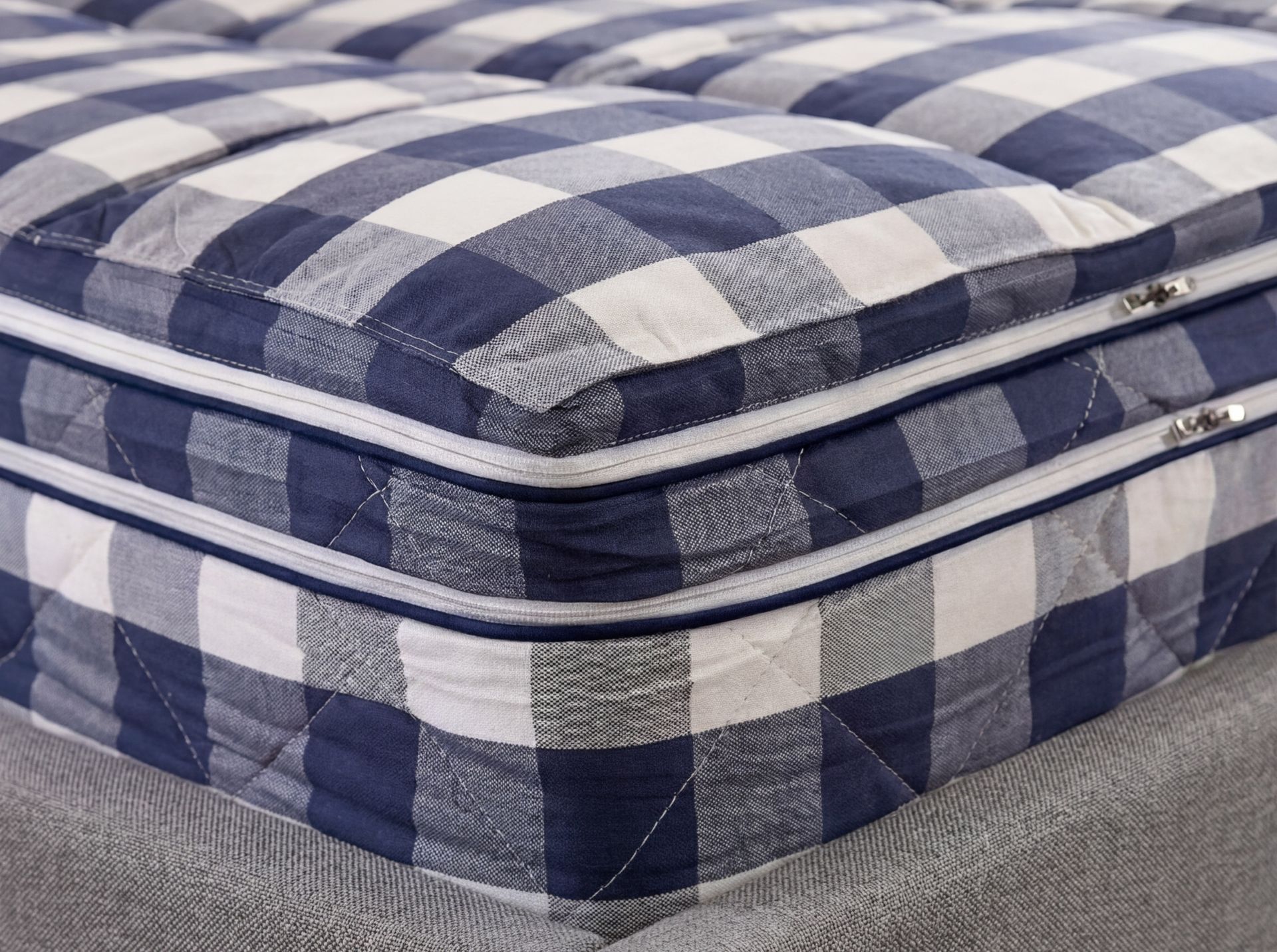 Hybrid mattress with natural latex and Cooltex pocket mini springs 180x200