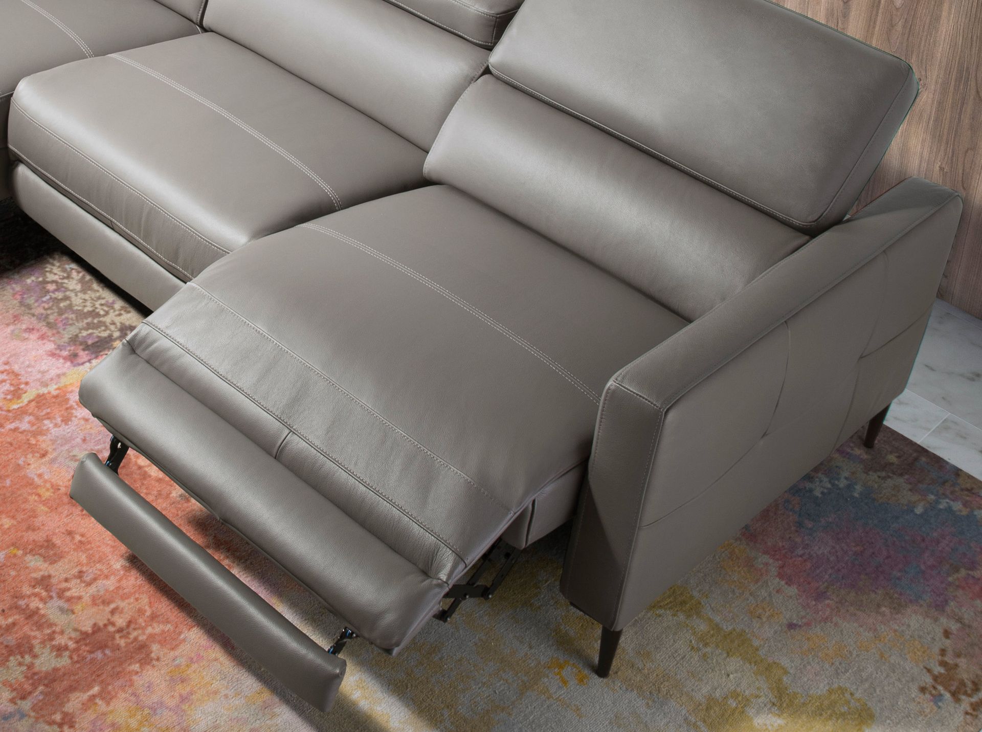 Left chaise longue relaxation sofa in dark grey leather