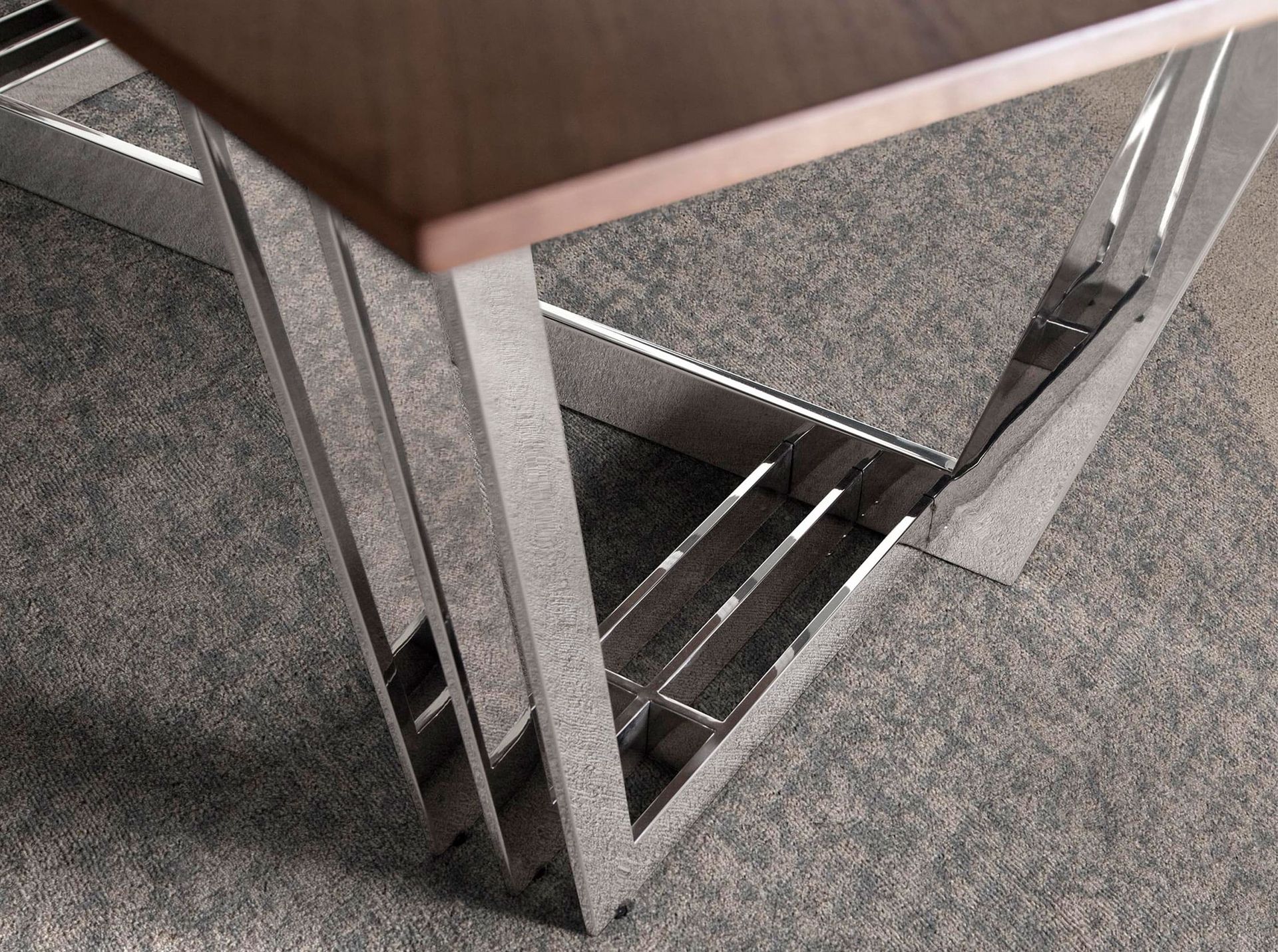 Oval Barrel walnut and chrome-plated steel dining table