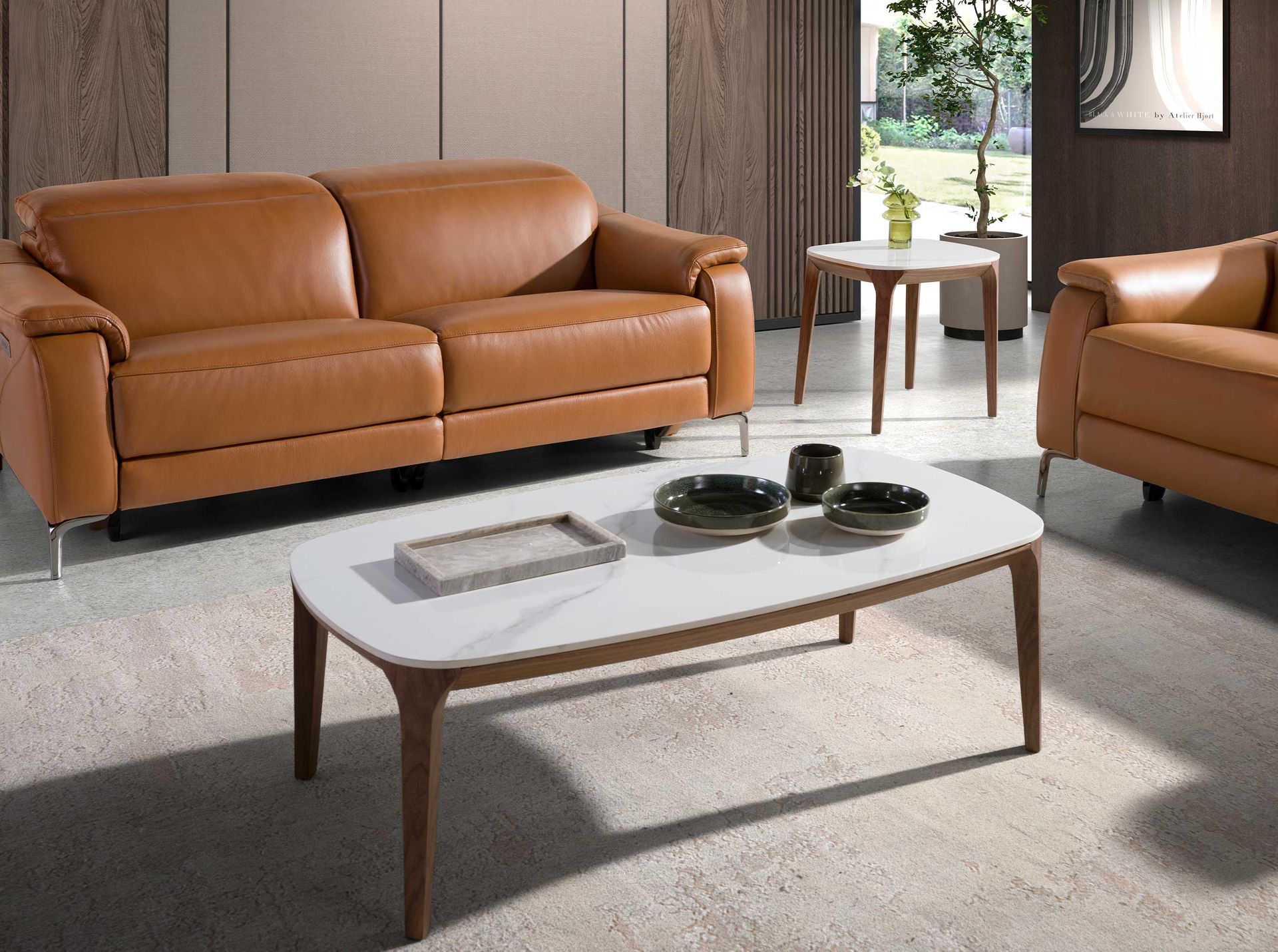 Oval porcelain marble and walnut oval table