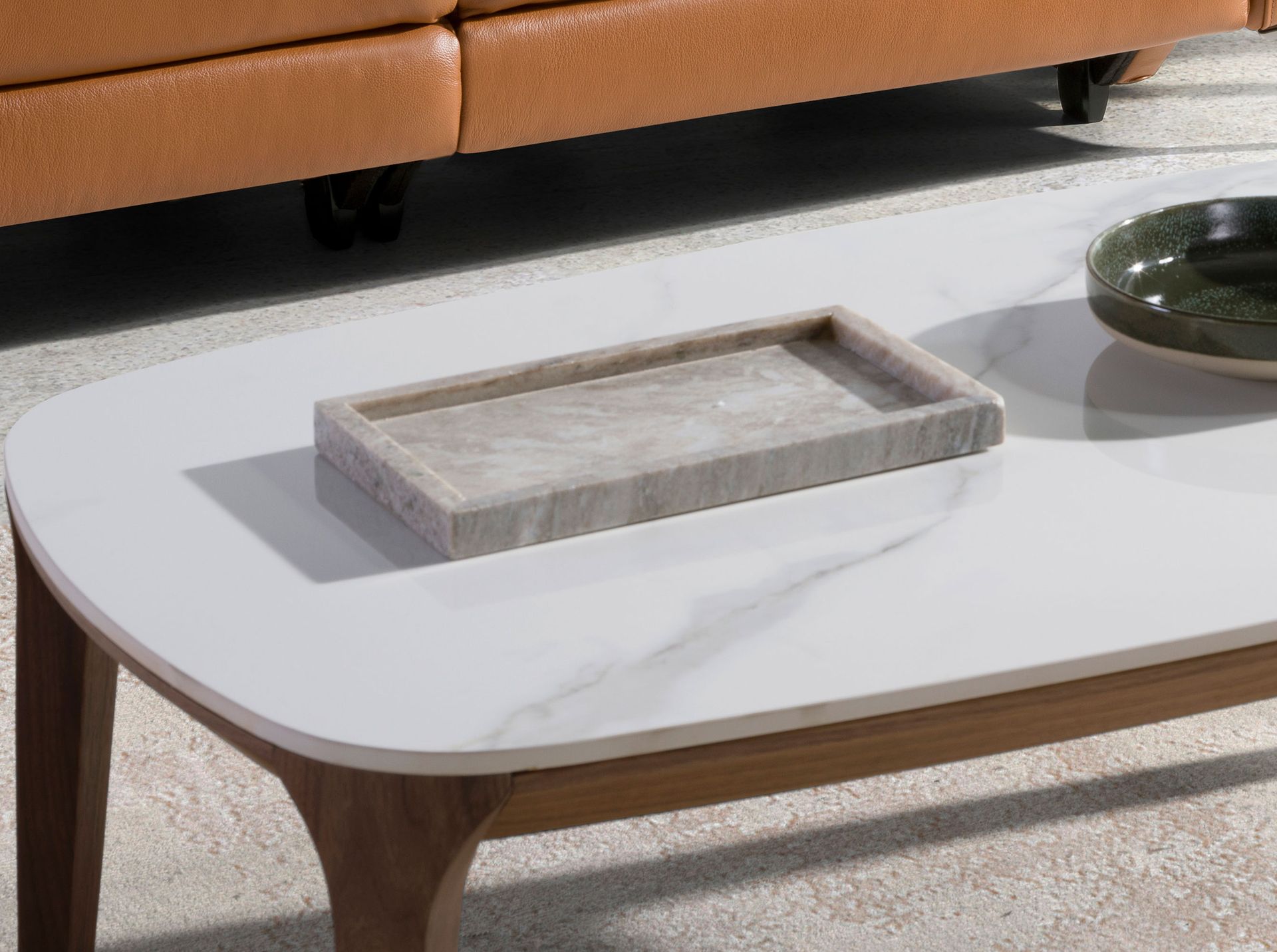 Oval porcelain marble and walnut oval table