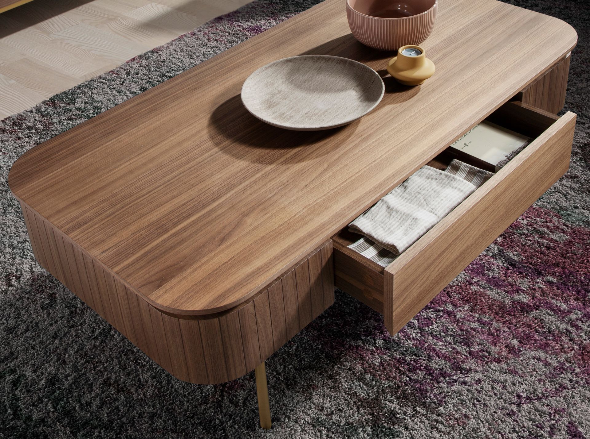 Rectangular coffee table in walnut and gold polished steel