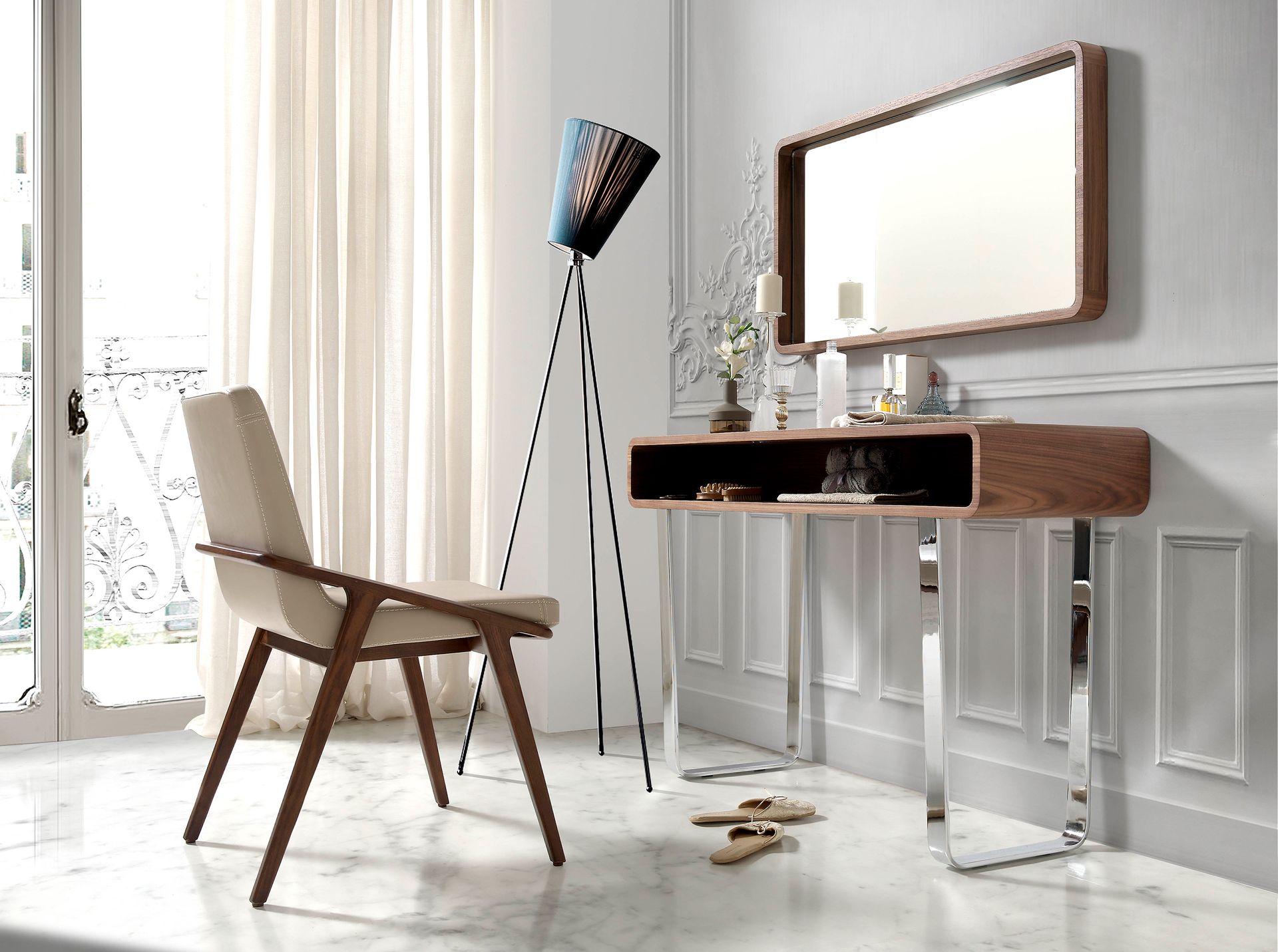 Rectangular walnut wall mirror
