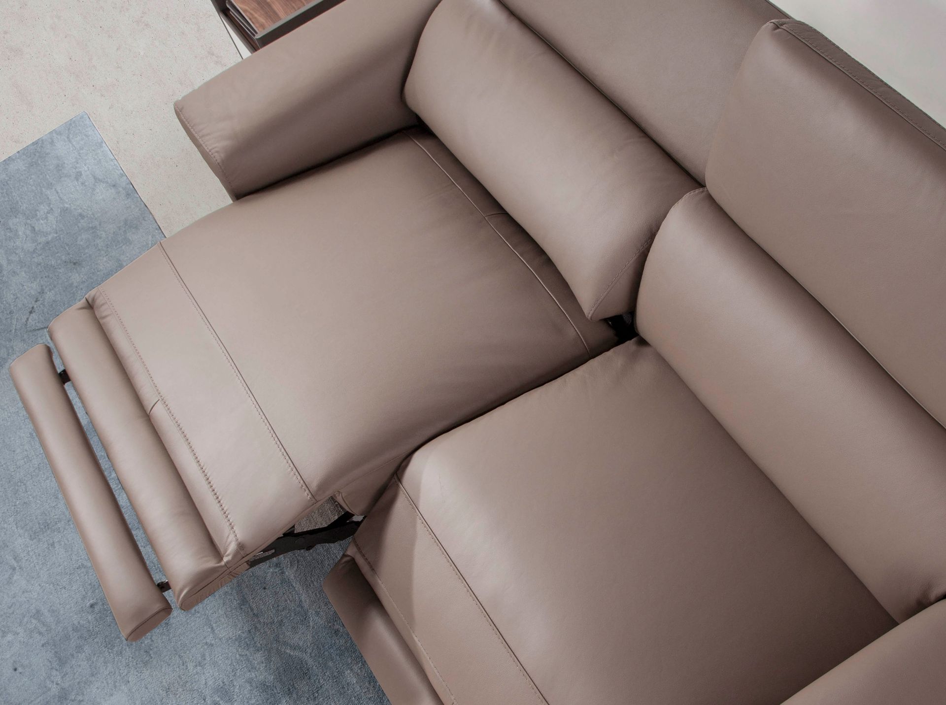 Relax sofa 2 seater mink leather