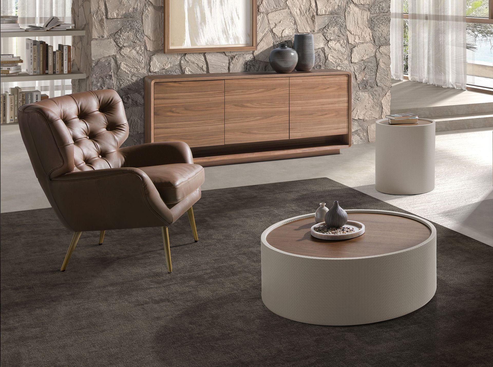 Round coffee table in walnut and wood upholstered in sand-coloured leatherette