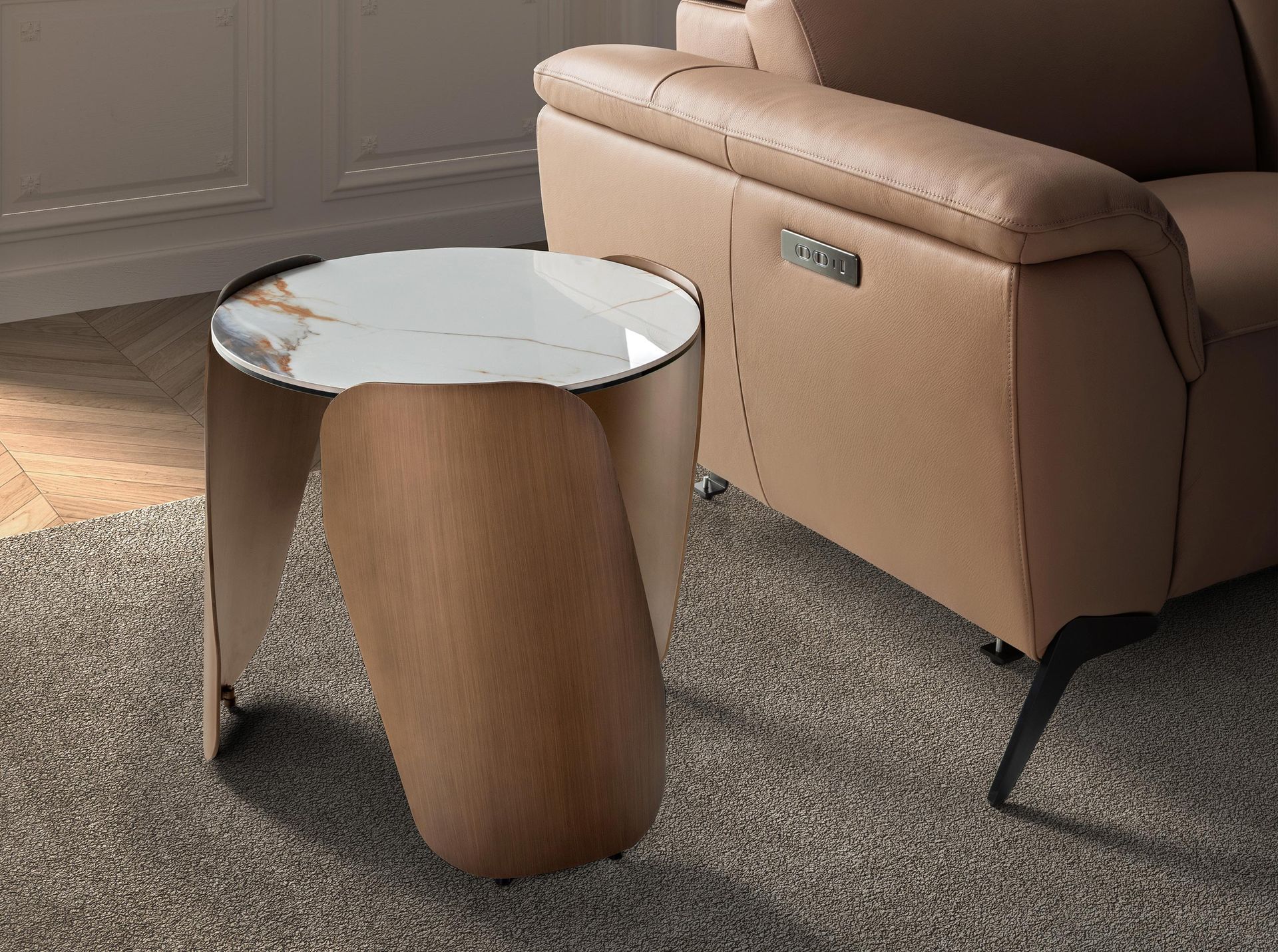 Round corner table in porcelain marble and bronze-coloured steel