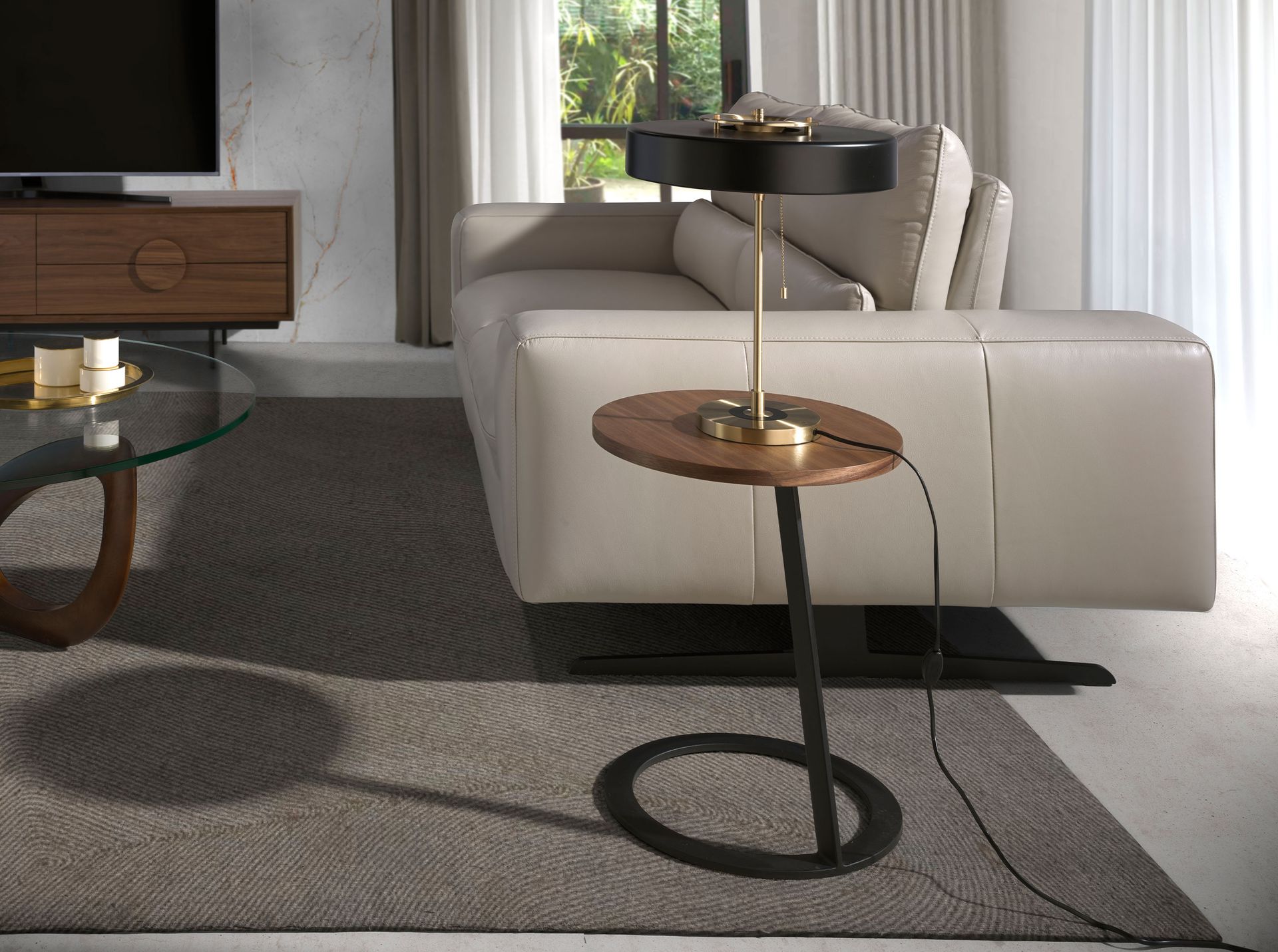 Round corner table walnut and black steel