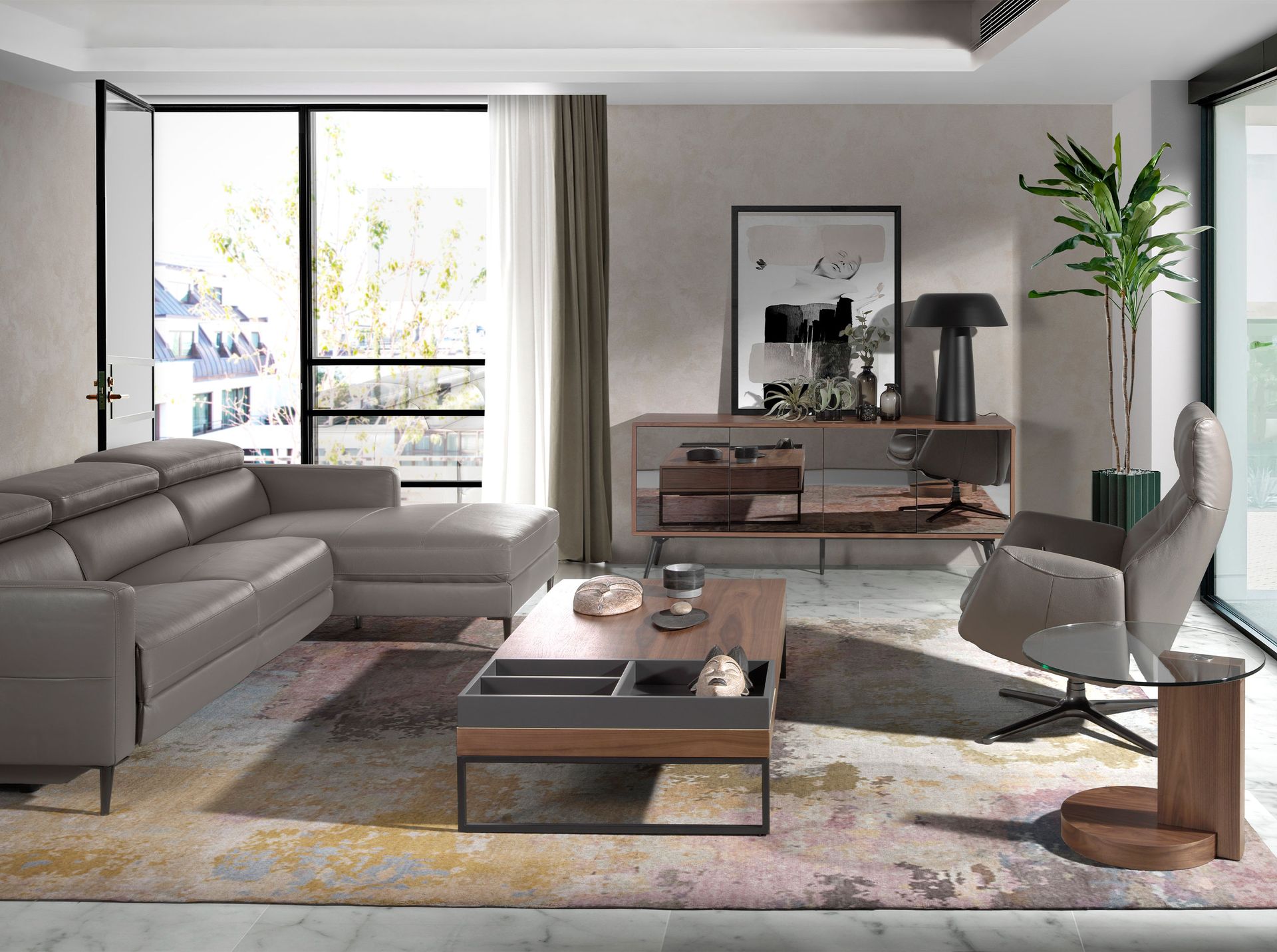 Round tempered glass and walnut corner table