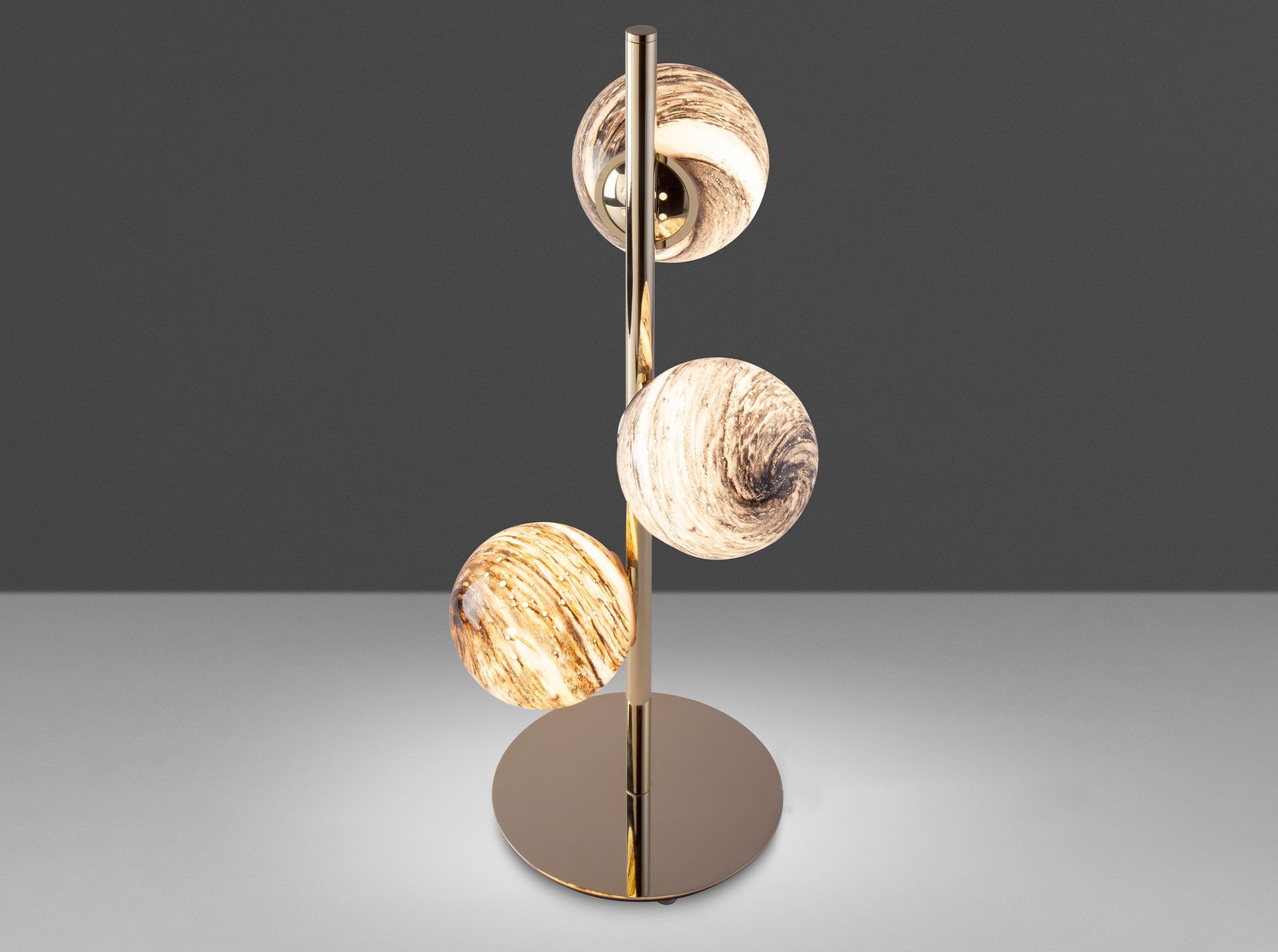 Table lamp in stainless steel