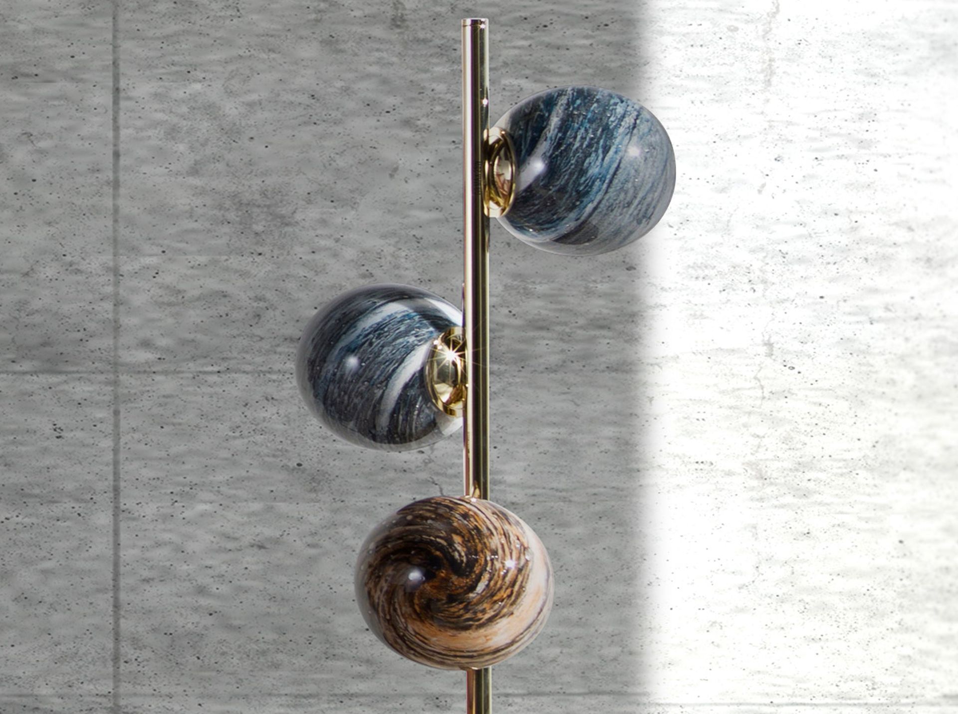 Table lamp in stainless steel