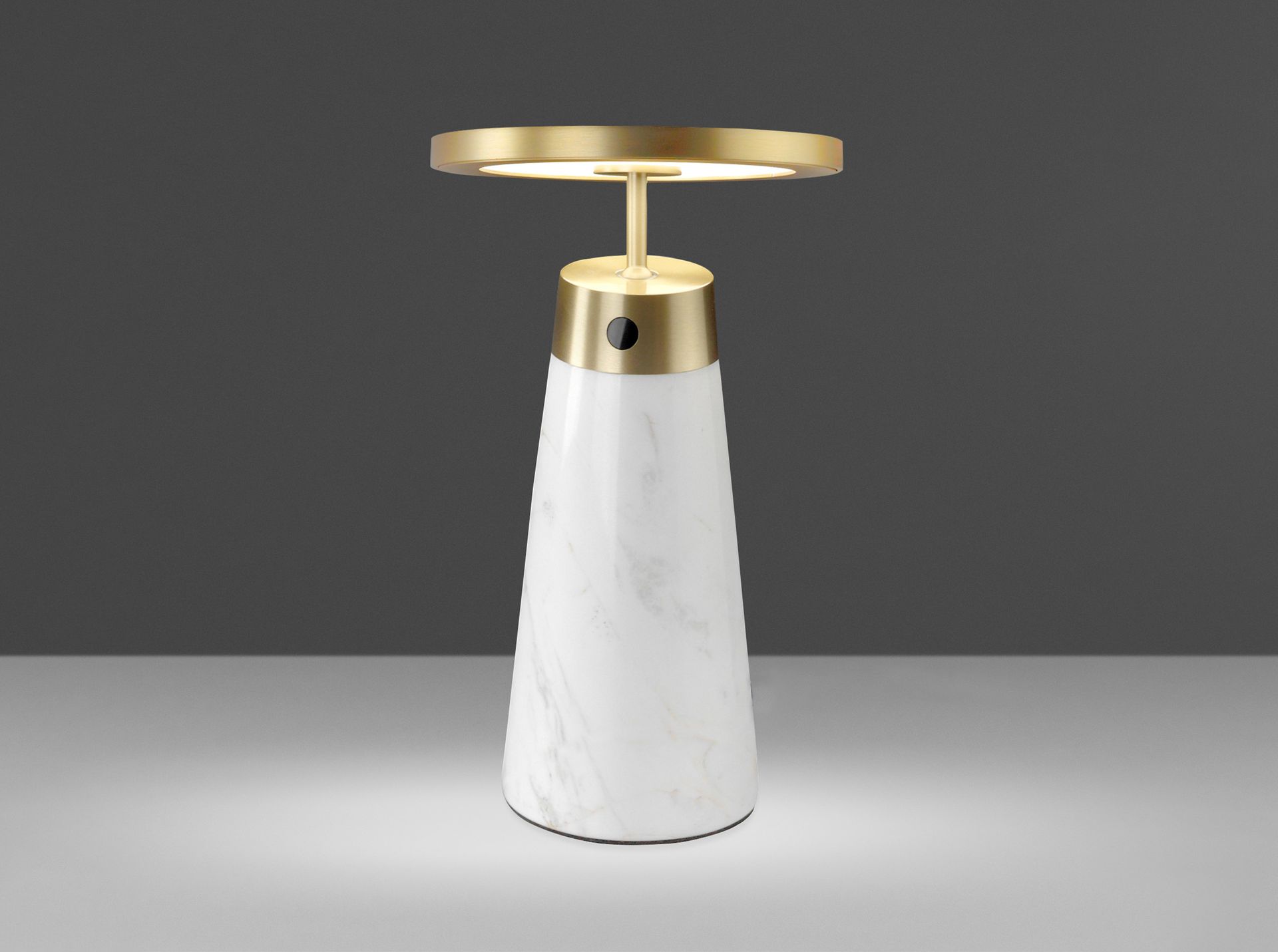 Table lamp in white marble and golden steel