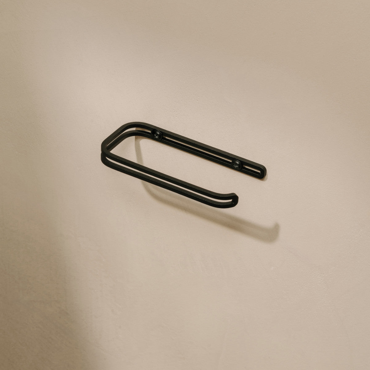 SOFIA toilet paper holder