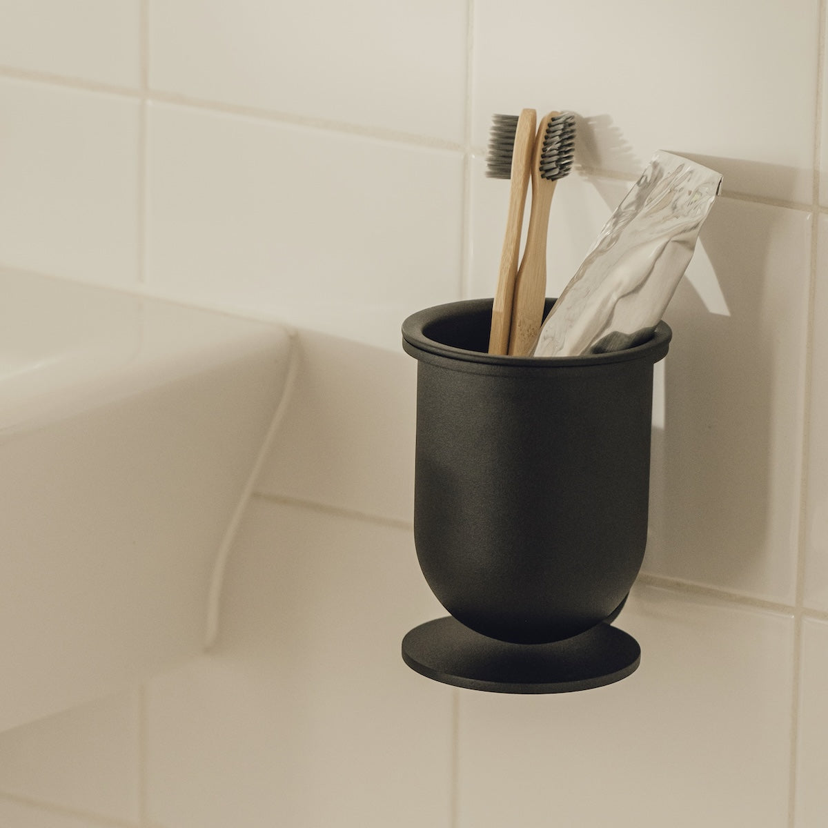 DUBLIN bathroom cup holder