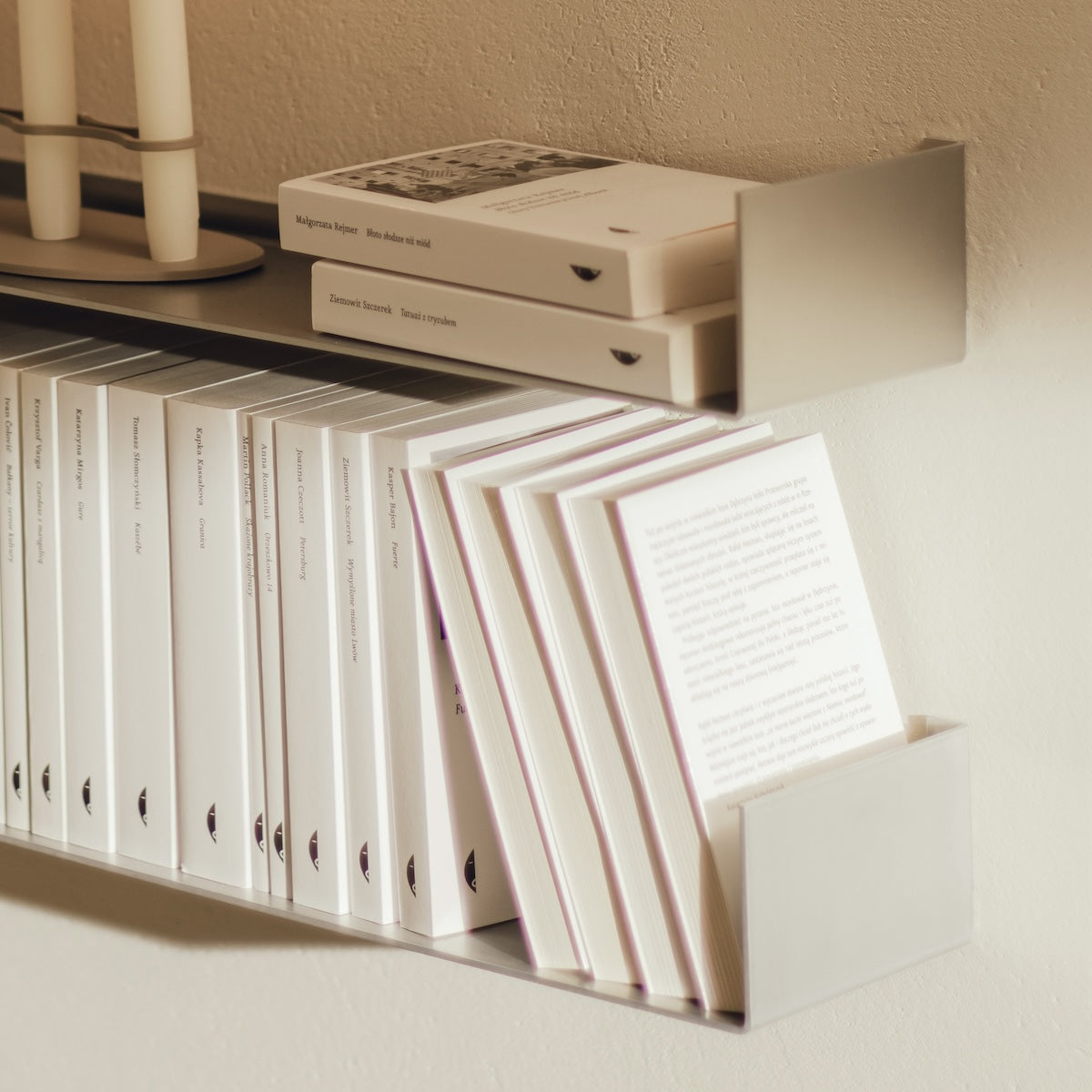 RAWW U-shaped shelf