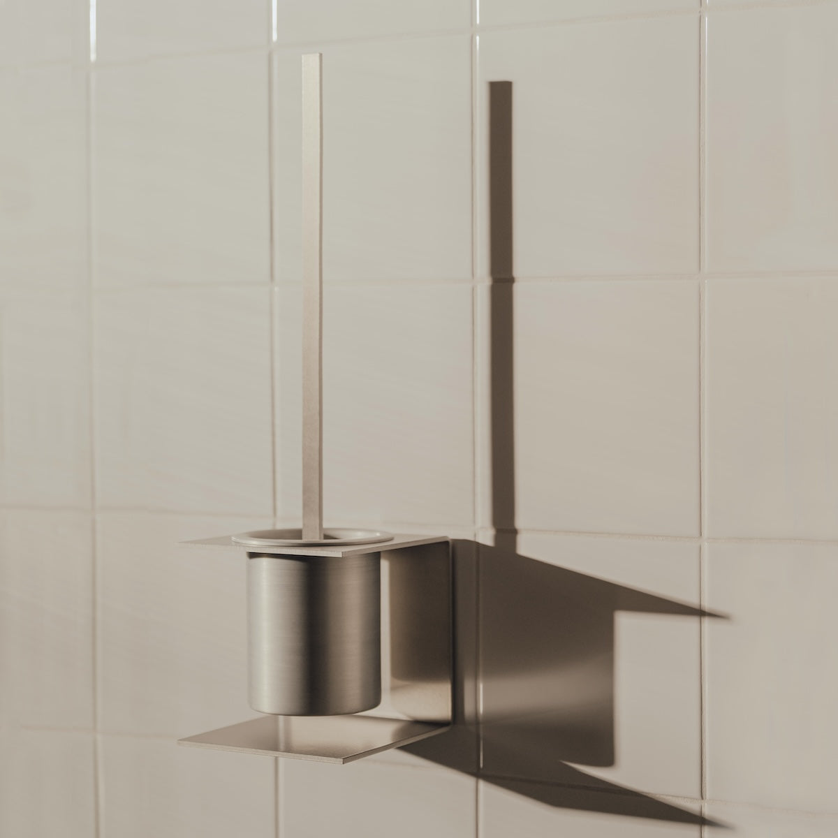 RAWW toilet brush holder