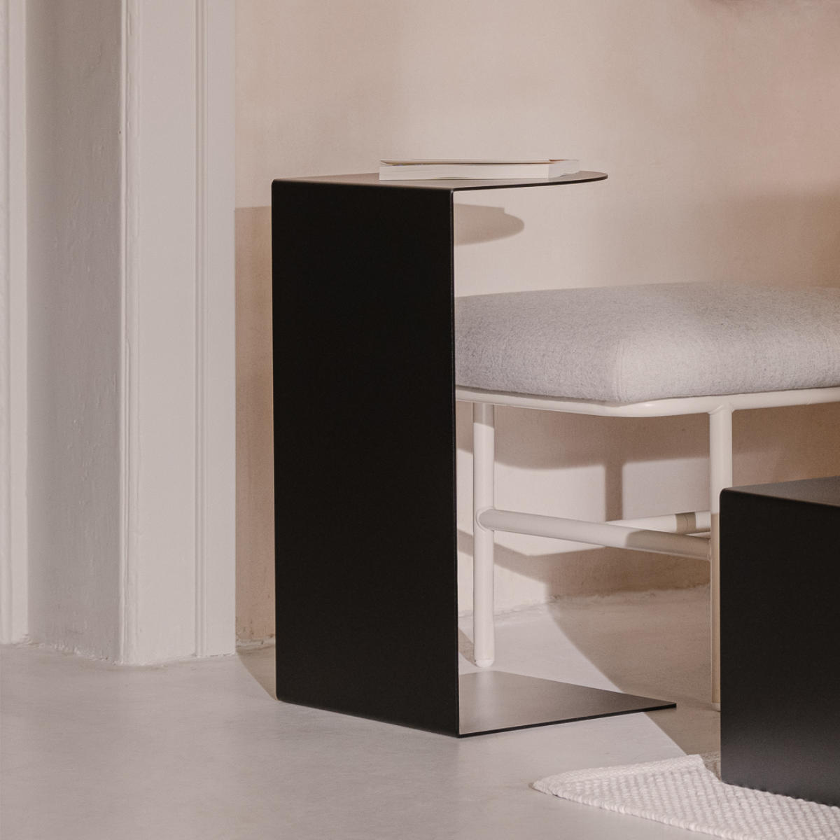 BERLIN side table