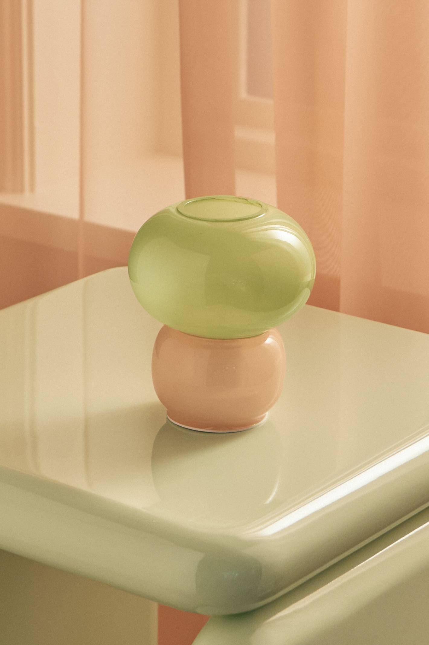 Batteridrevet bordlampe Berry