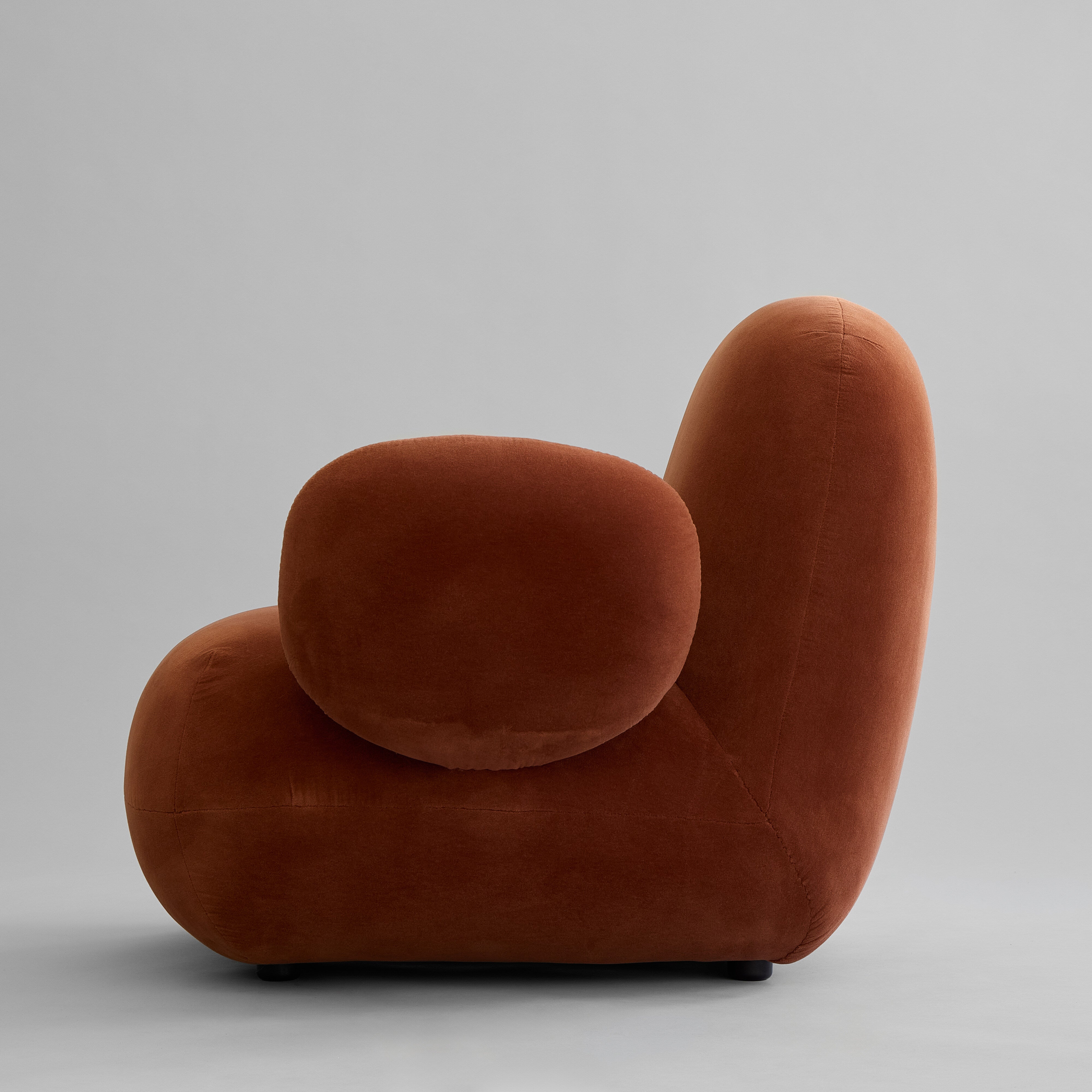 Toe Armchair, Flat - Rust