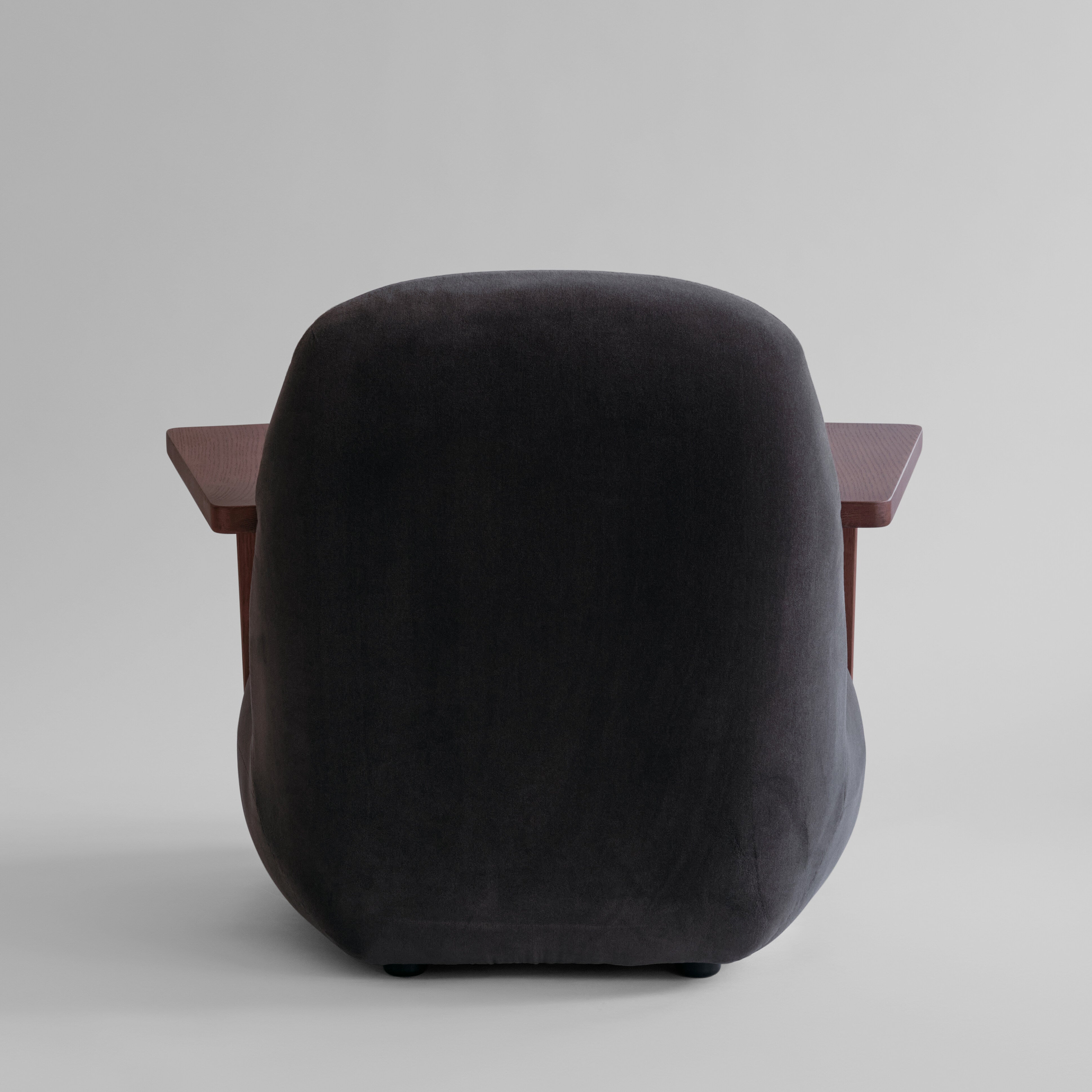 Toe Chair, Armest – Classic Brown Oak / Peat