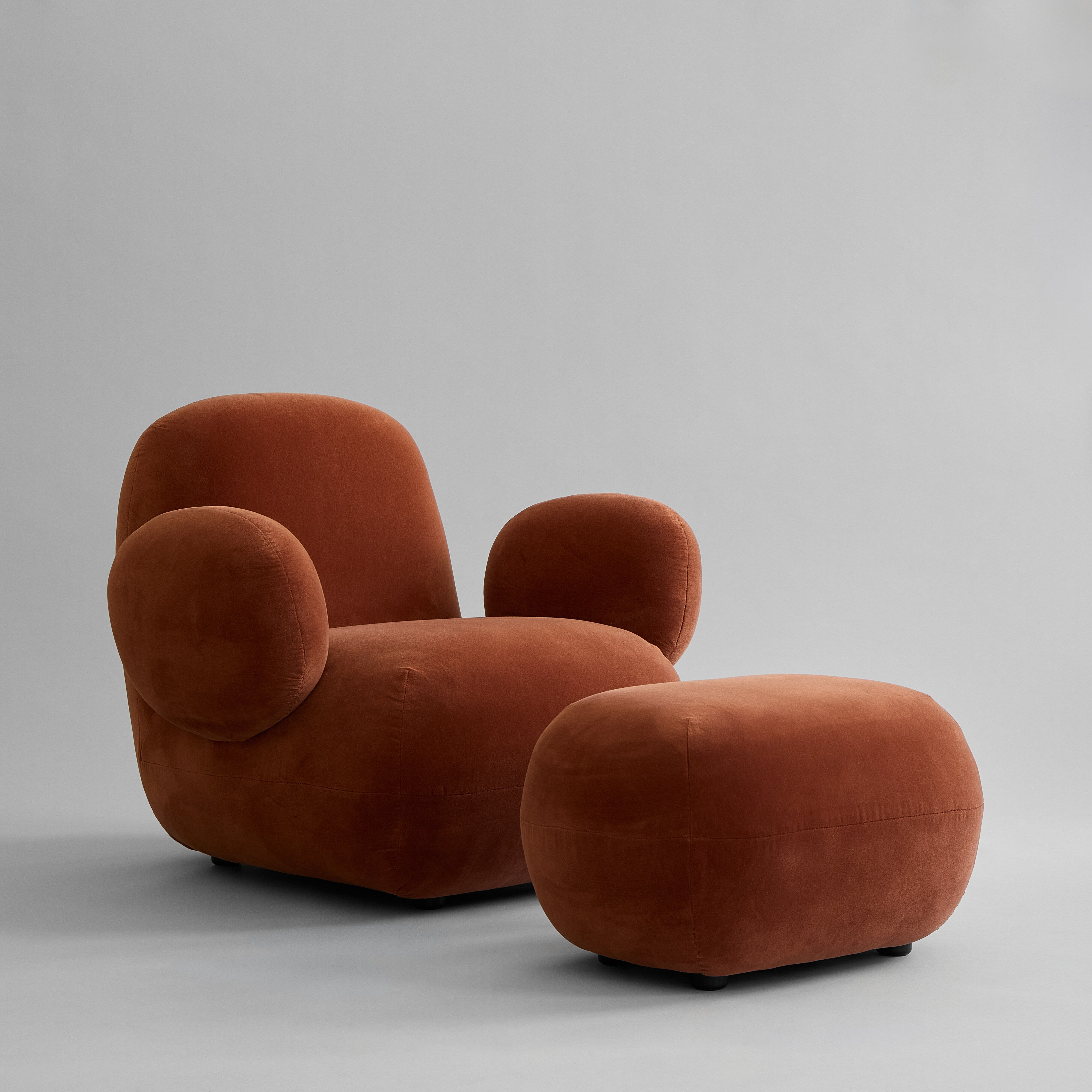 Toe Ottoman – Rust