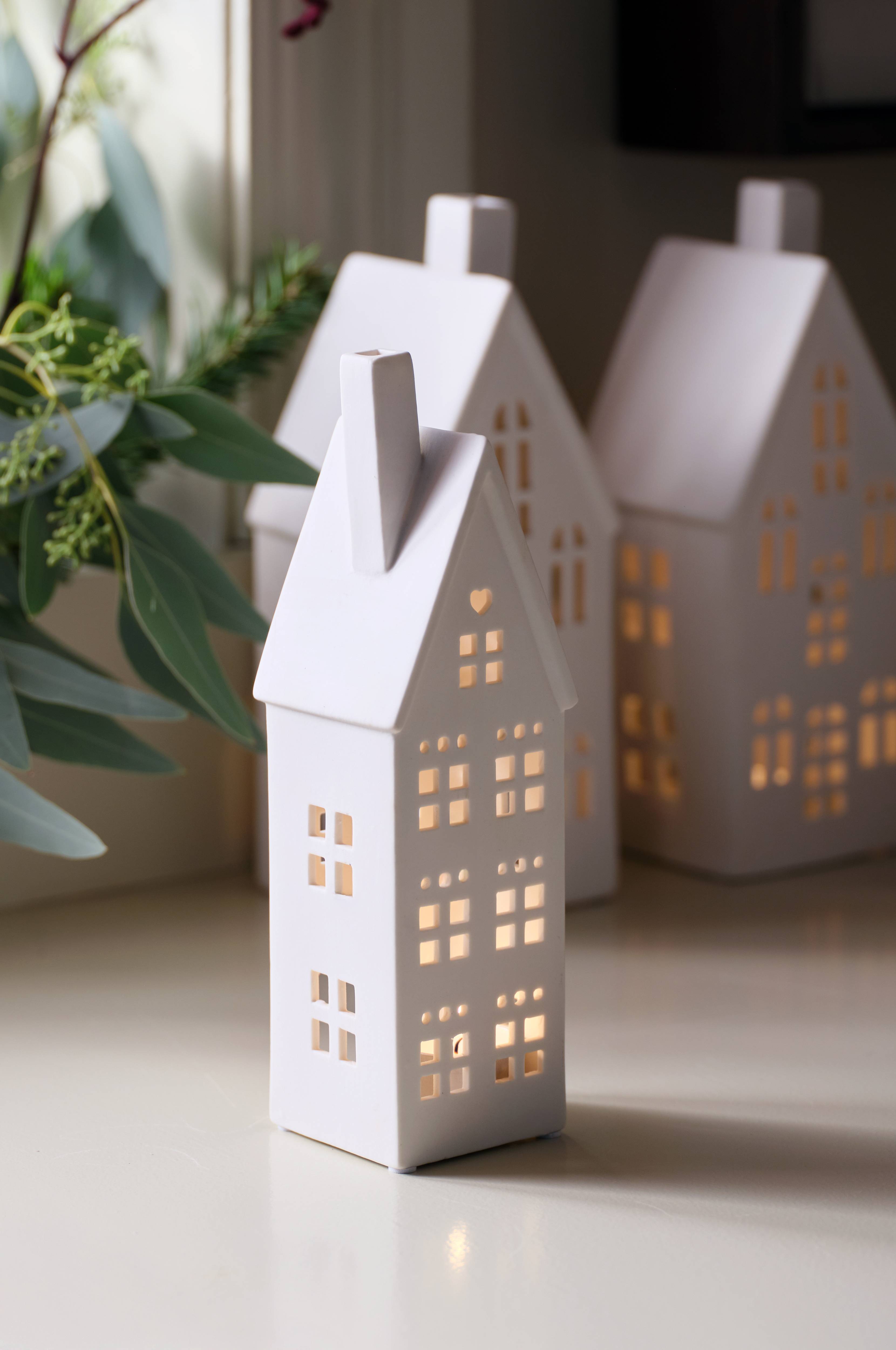 Lyshus Tealight House Noel høyde 26 cm