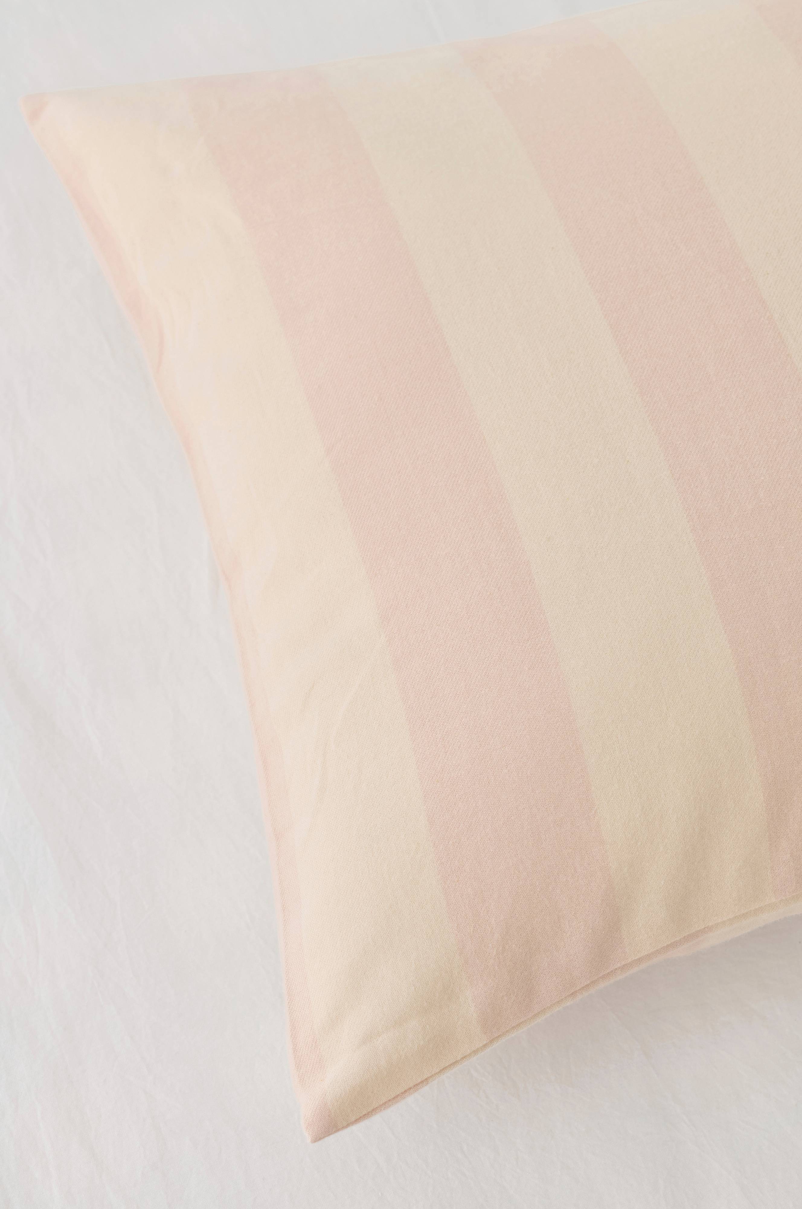 Dynetrekksett Valerie Block Stripe i bomullsflanell, 2 stk.