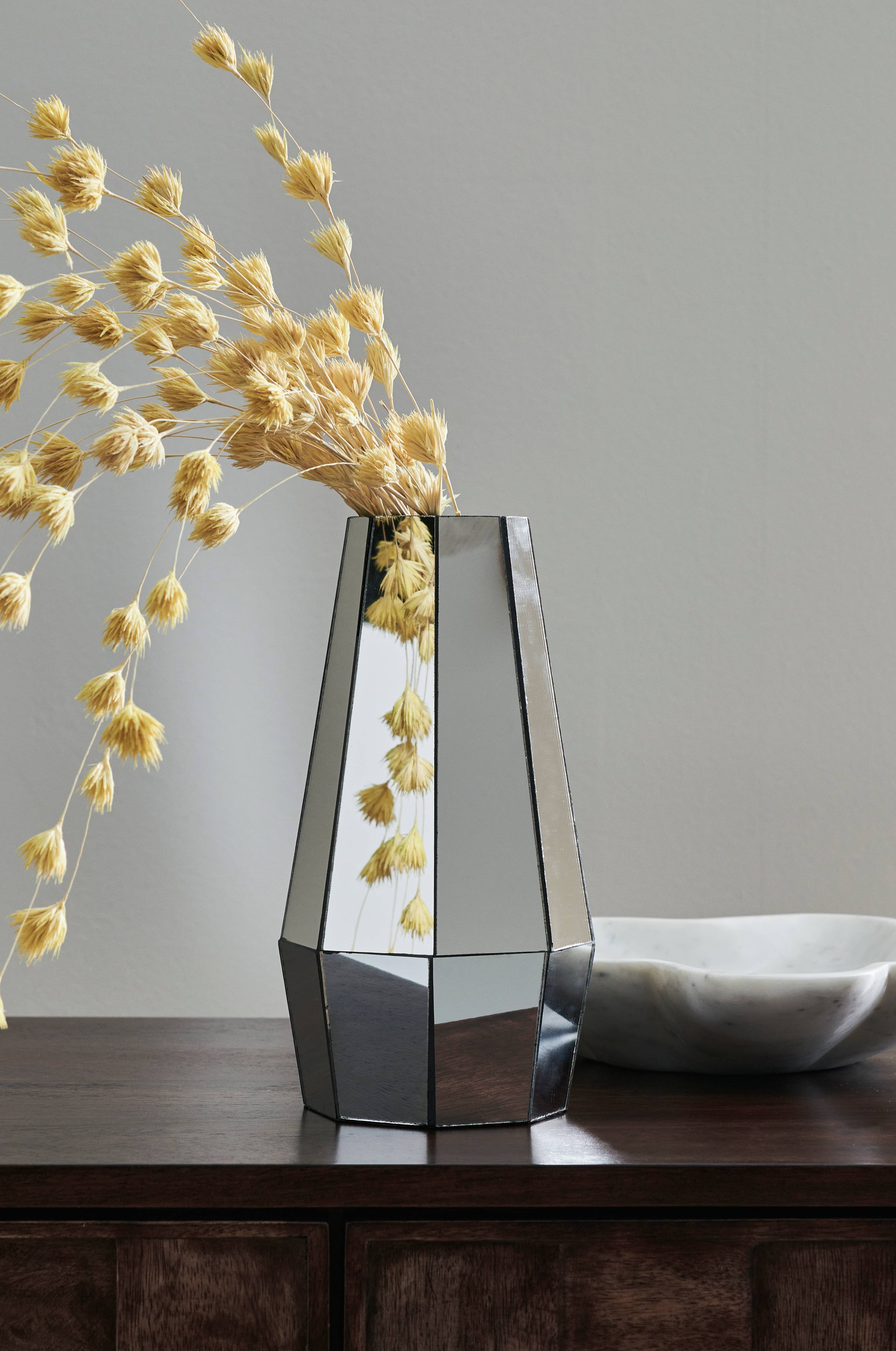 Vase Mirror Dimension høyde 22,5 cm