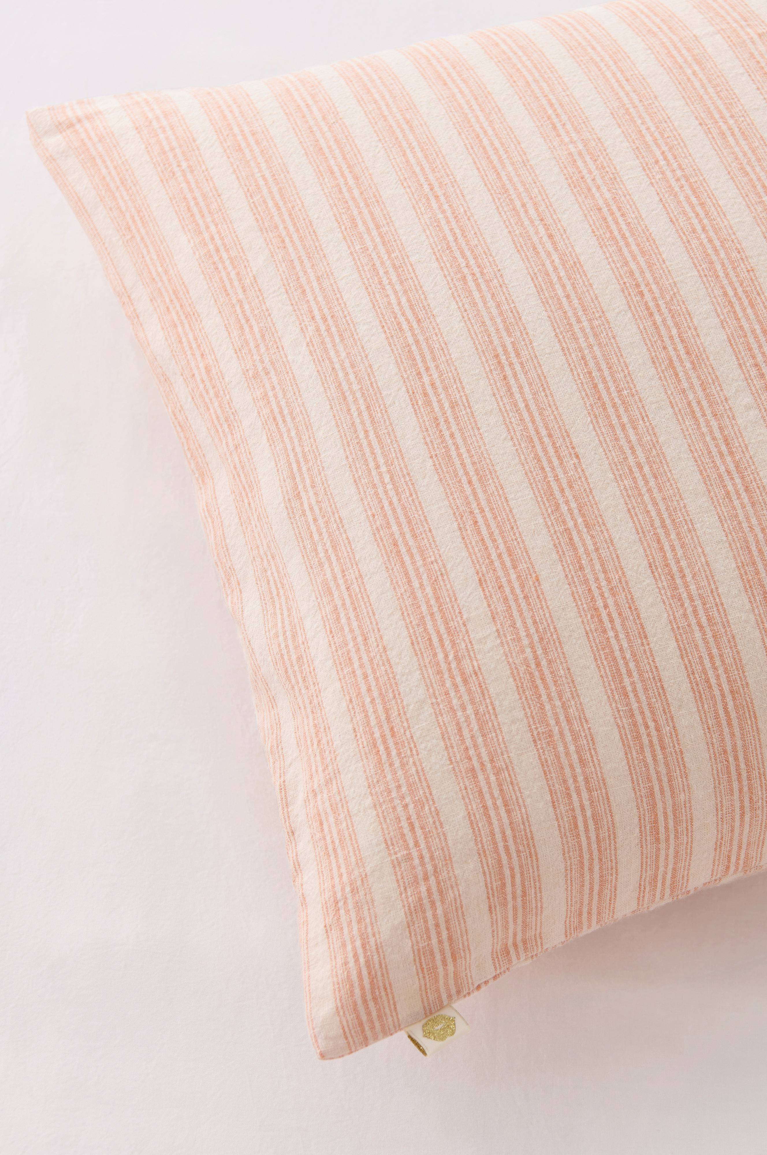 Sengesett Elly Stripe i resirkulert halvlinne 2 eller 3 stykker