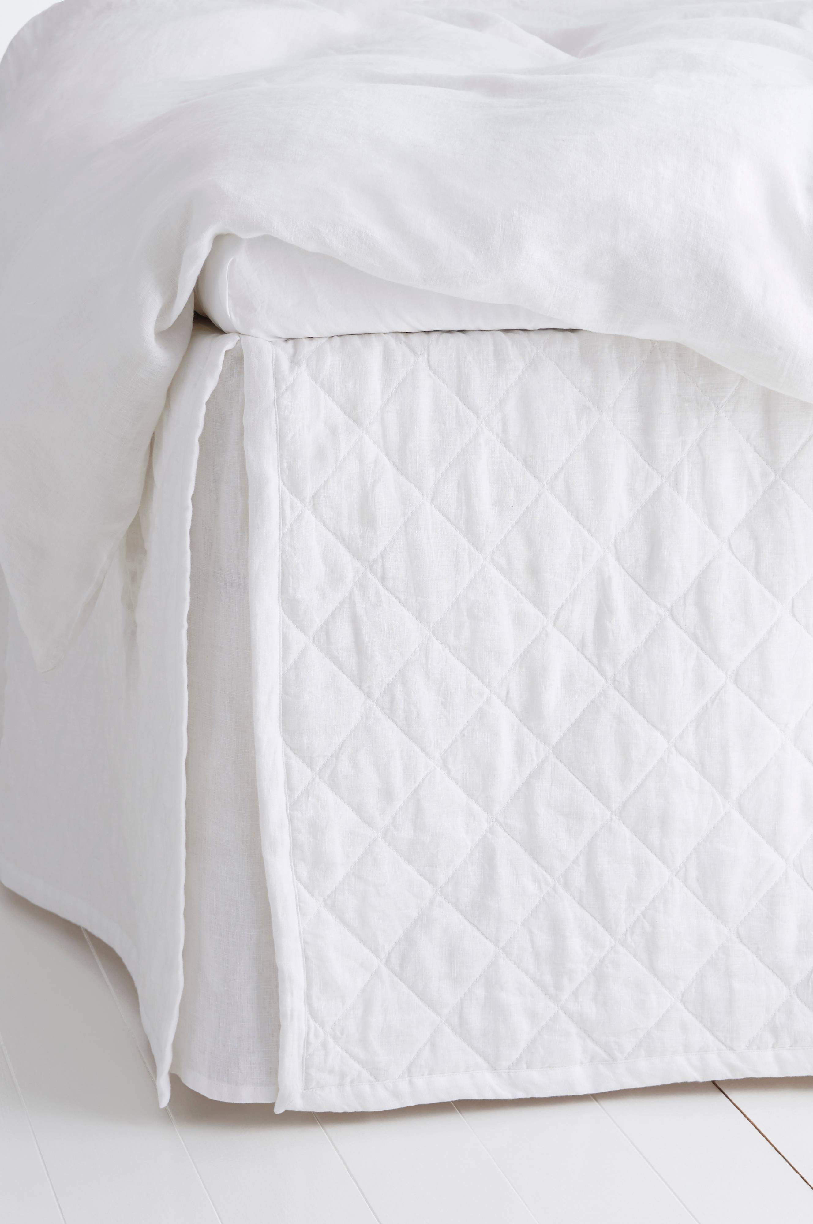 Sengekappe Candice Quilted i vasket lin, høyde 60 cm