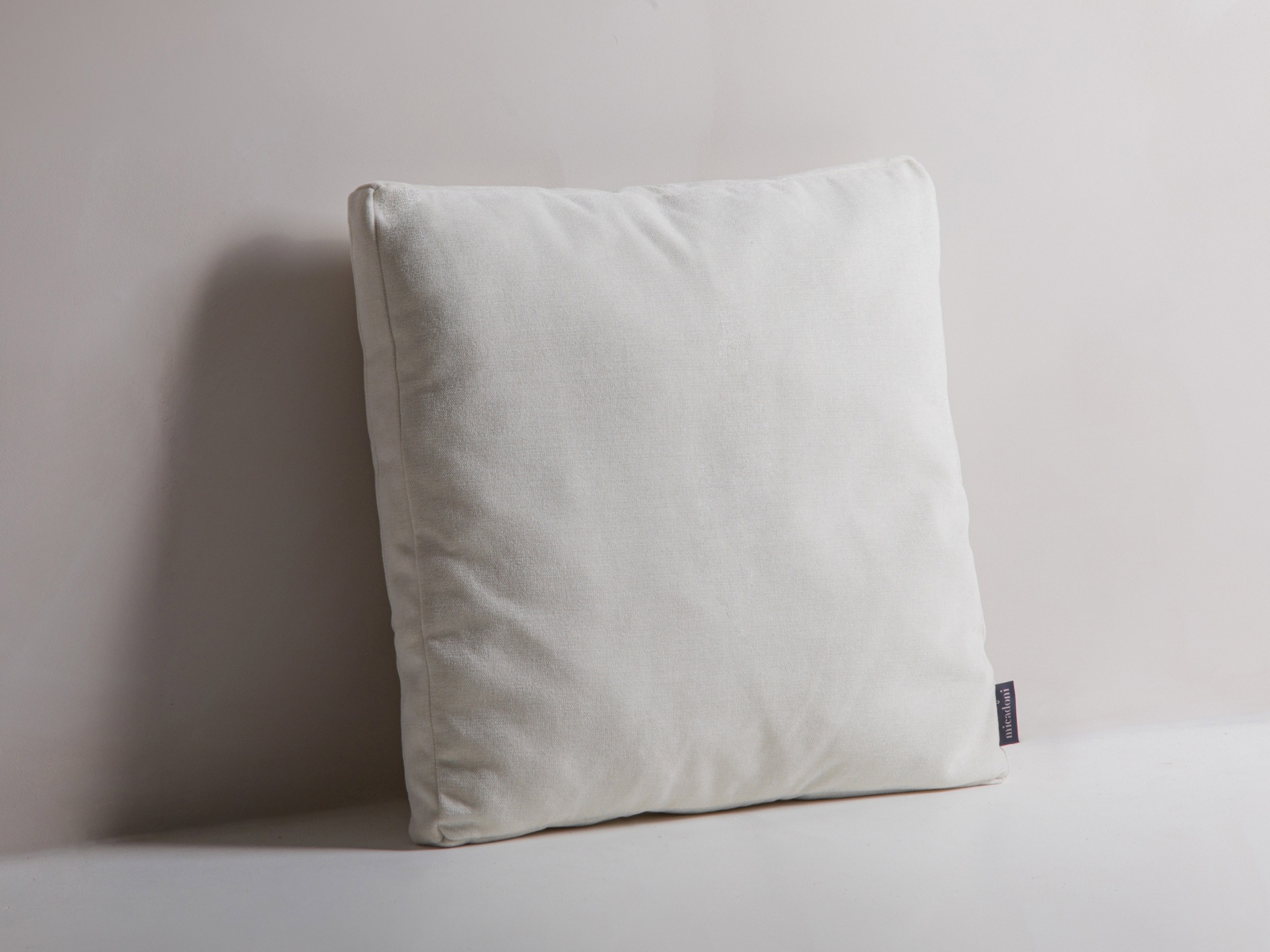 Pillow, "Mono", 50x18x50