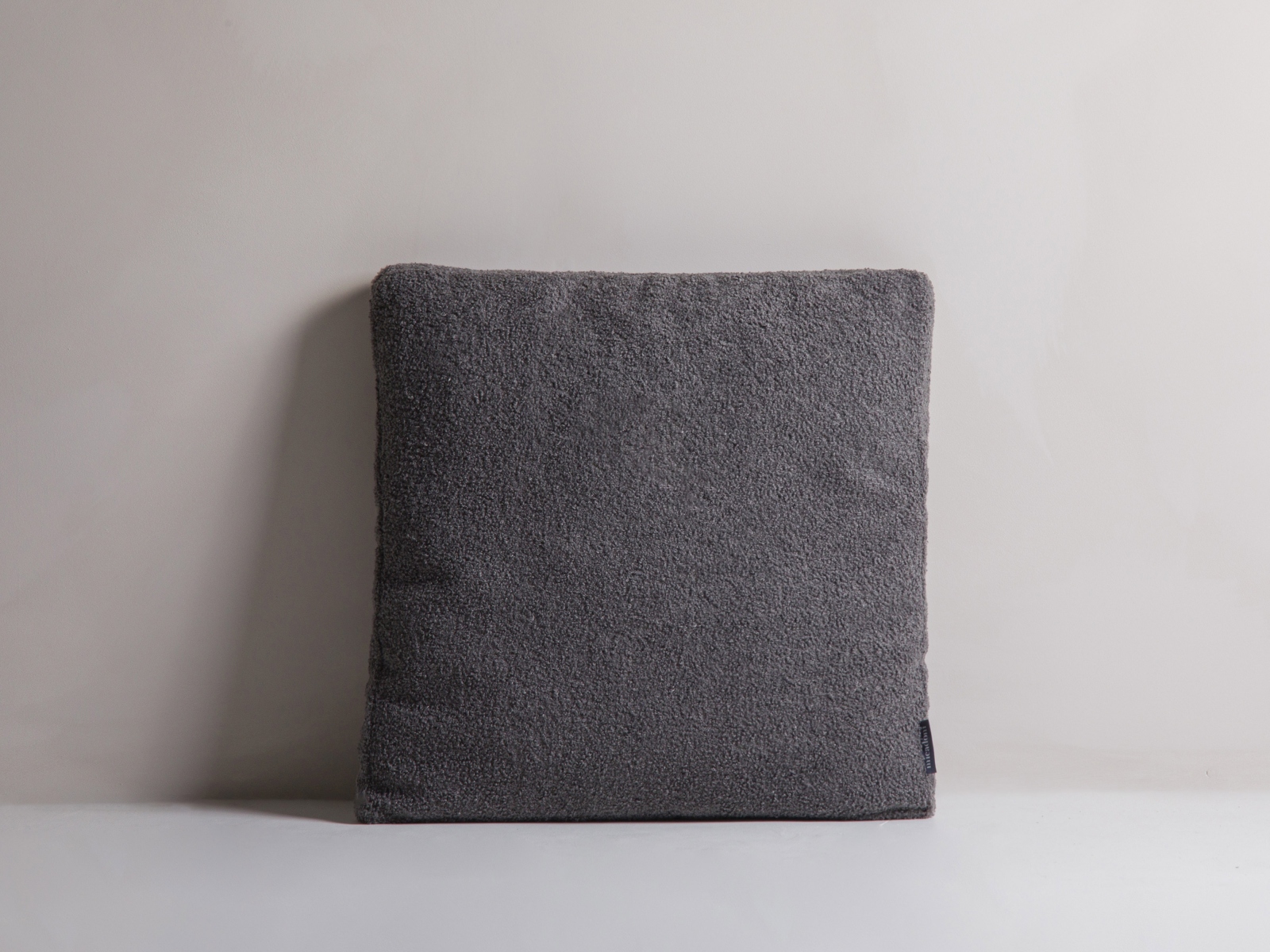 Pillow, "Mono", 50x18x50