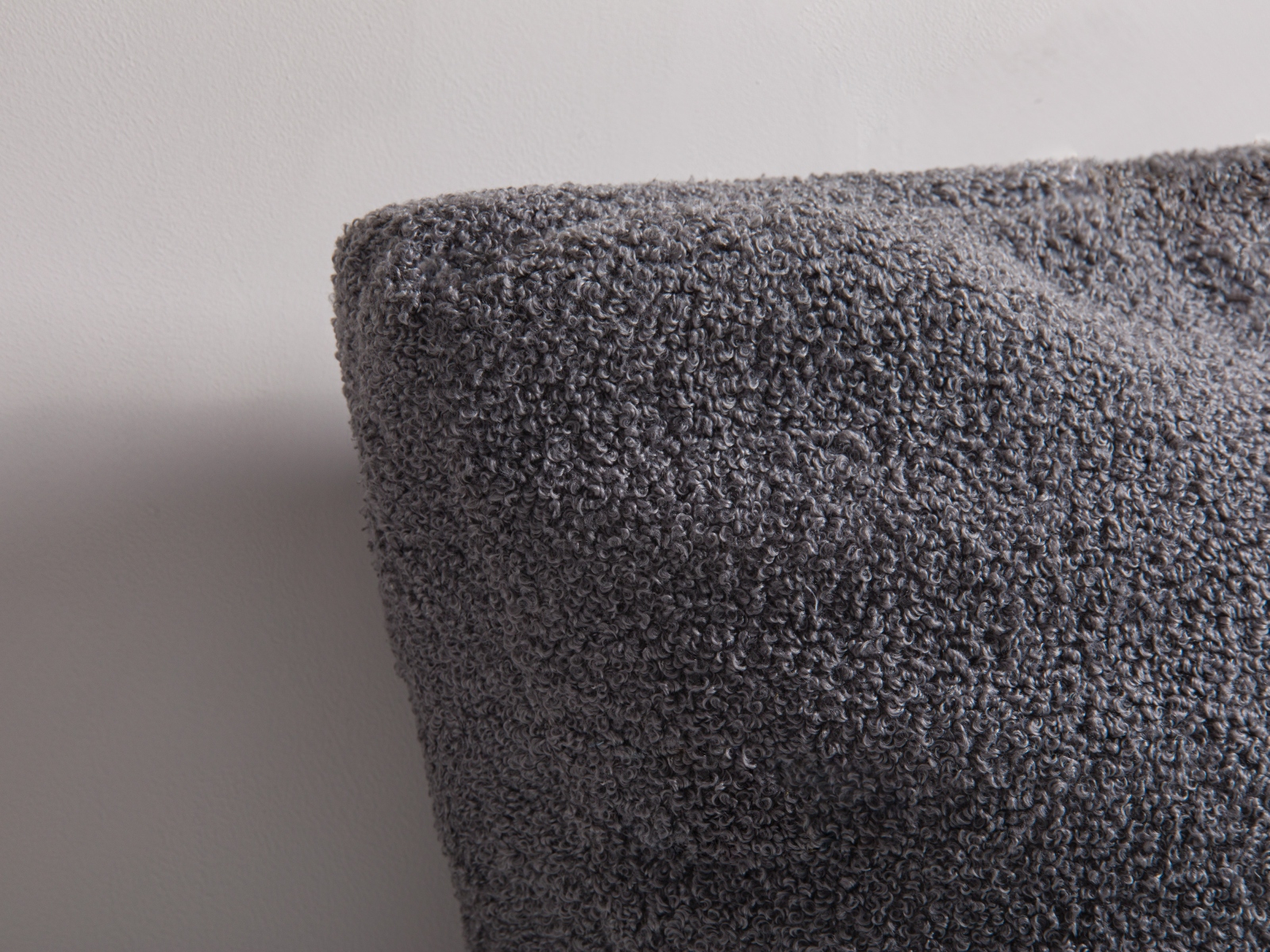 Pillow, "Mono", 50x18x50