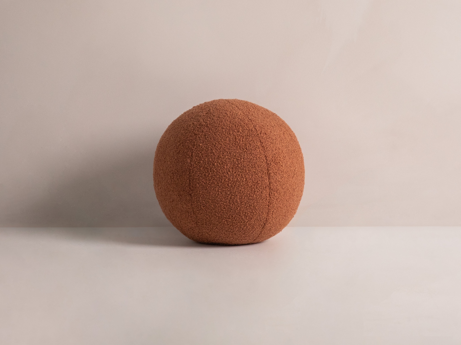 Pillow, "Ball", 30x30x30