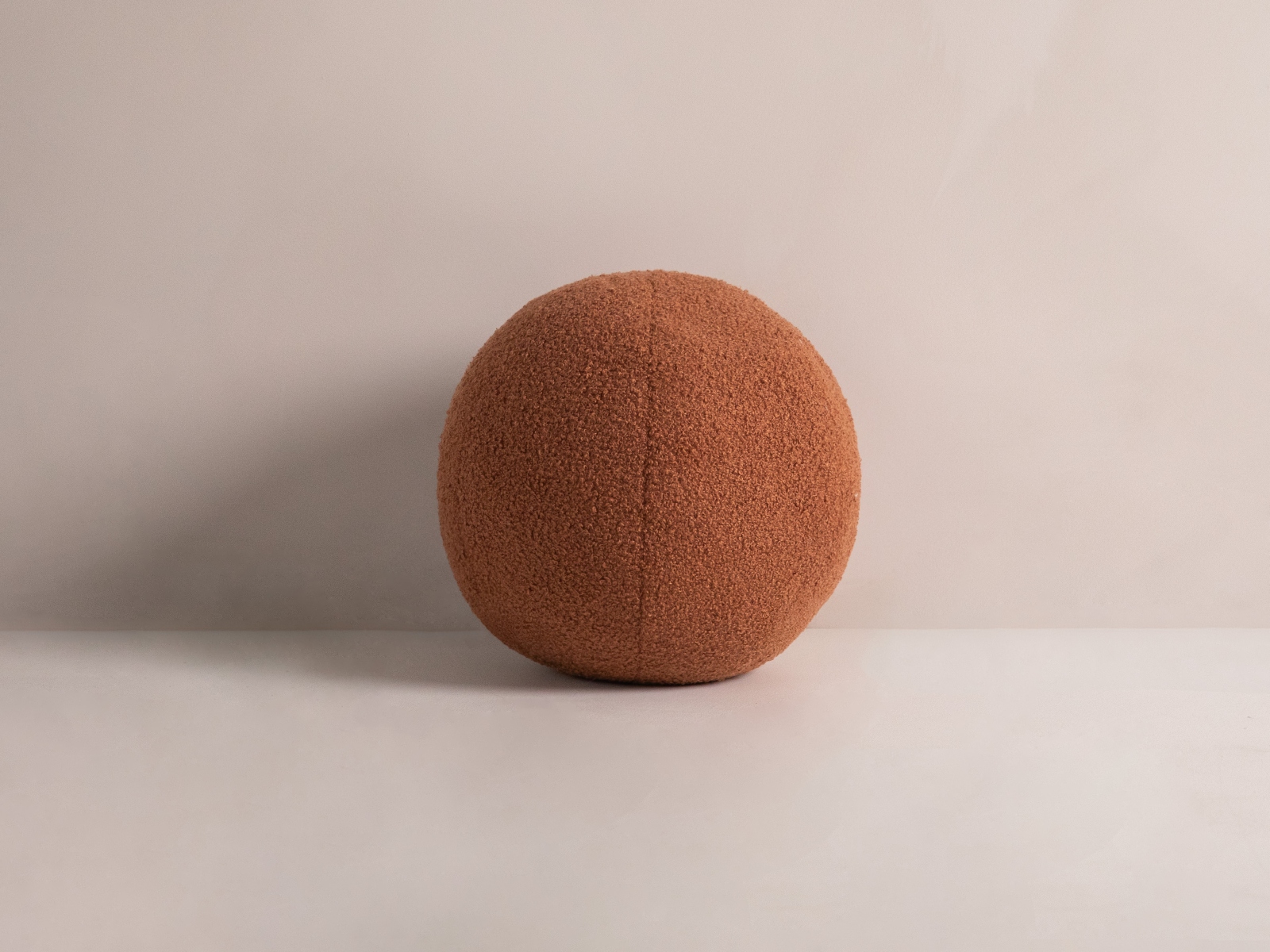 Pillow, "Ball", 30x30x30