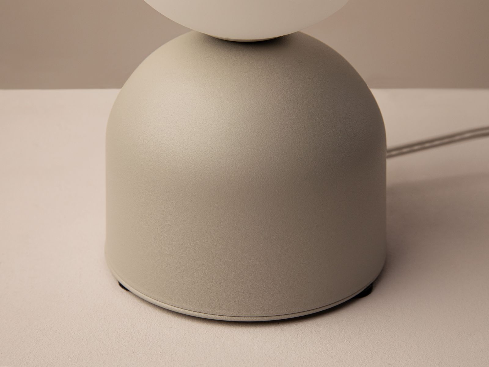 Table Lamp, "Ely", 12x12x21