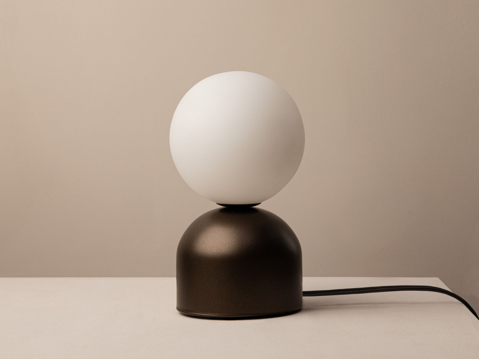 Table Lamp, "Ely", 12x12x21