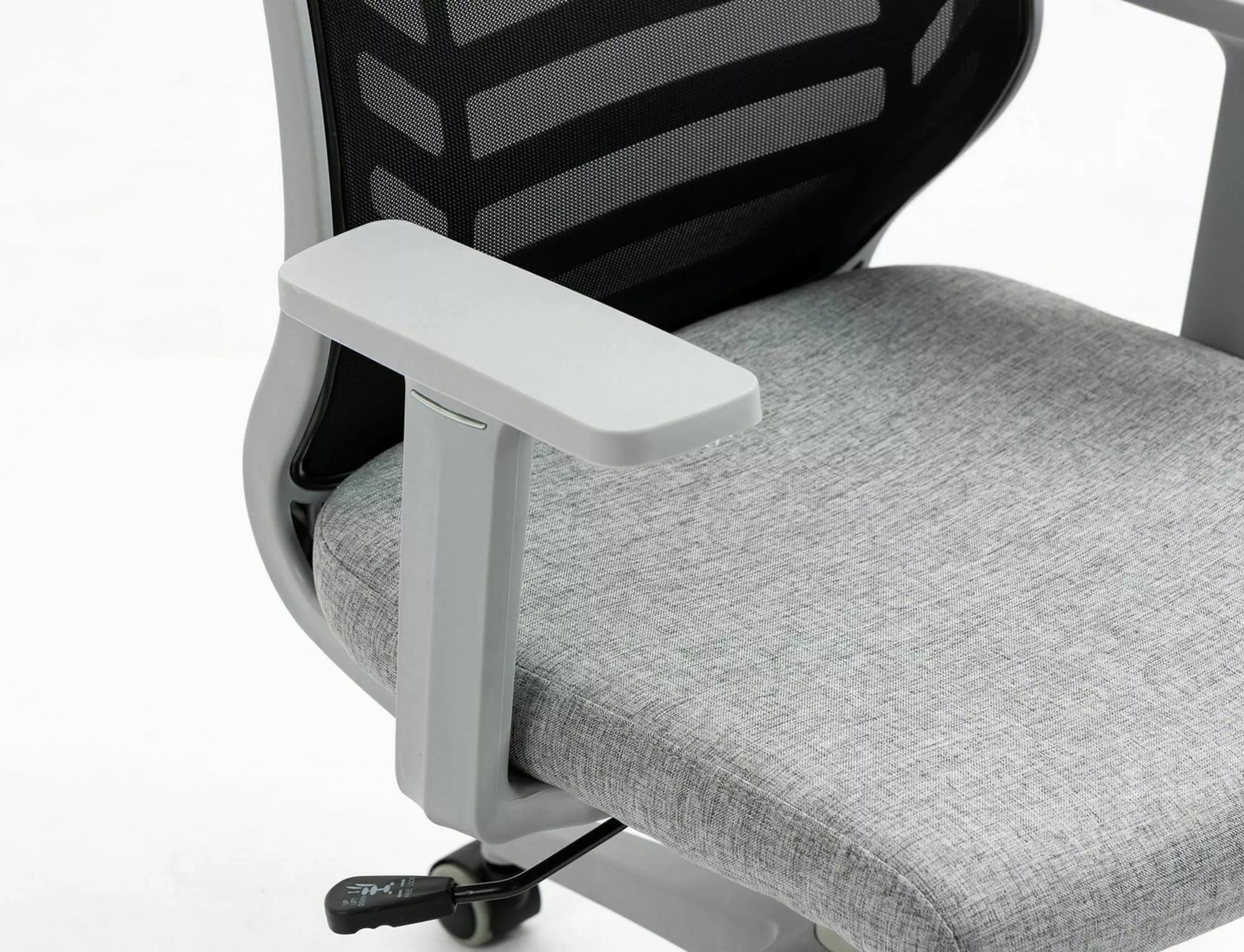 Fotel obrotowy Q-320
