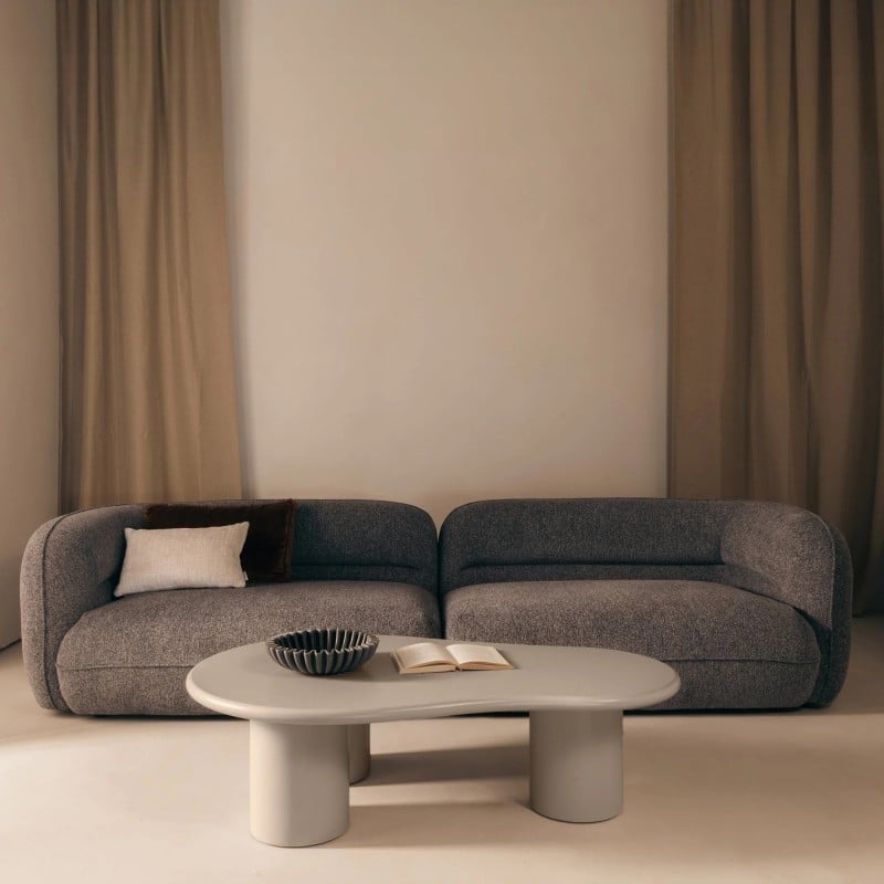Sofa 4-osobowa do salonu Luvio szara, obłe kształty