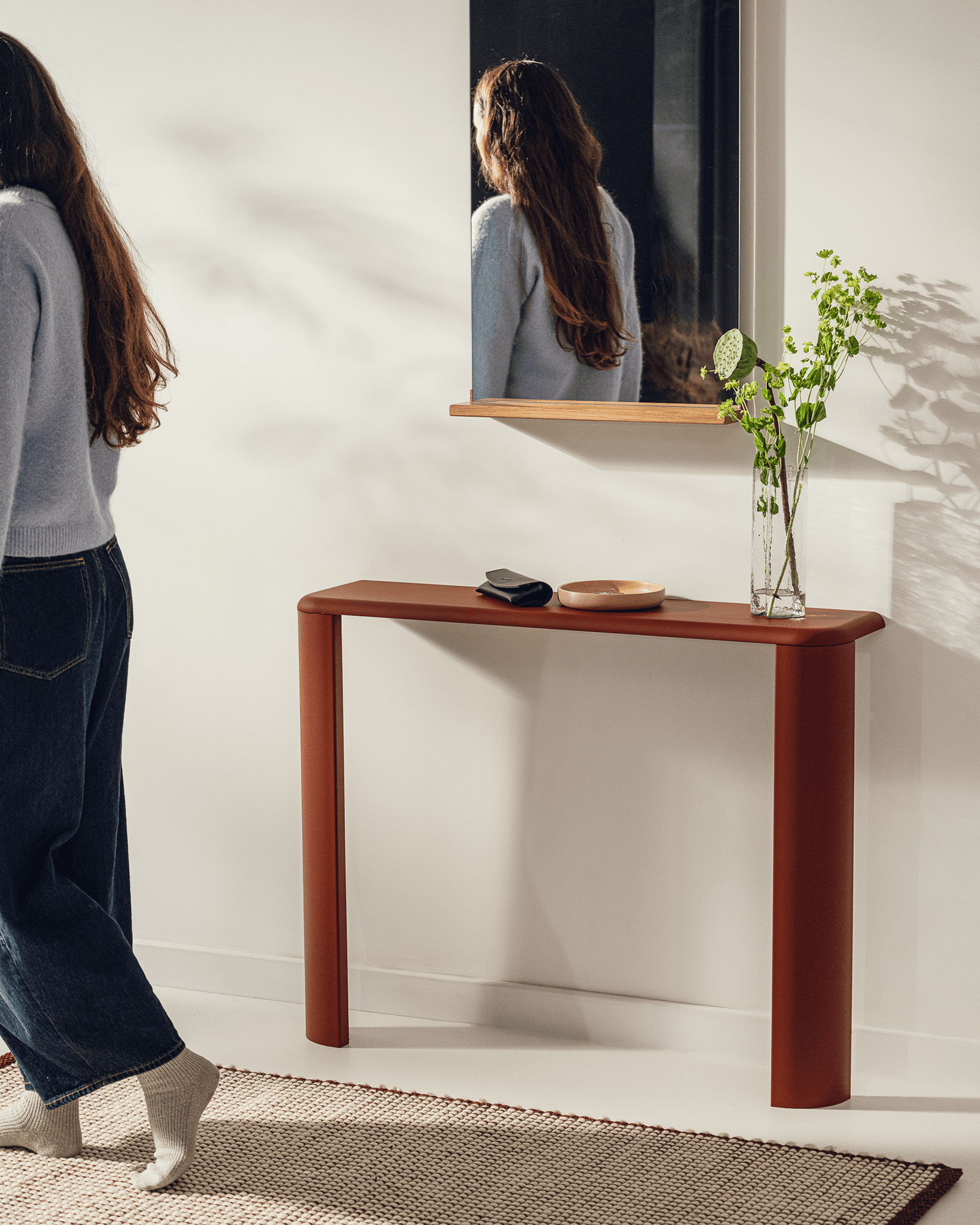 Fli Console Table