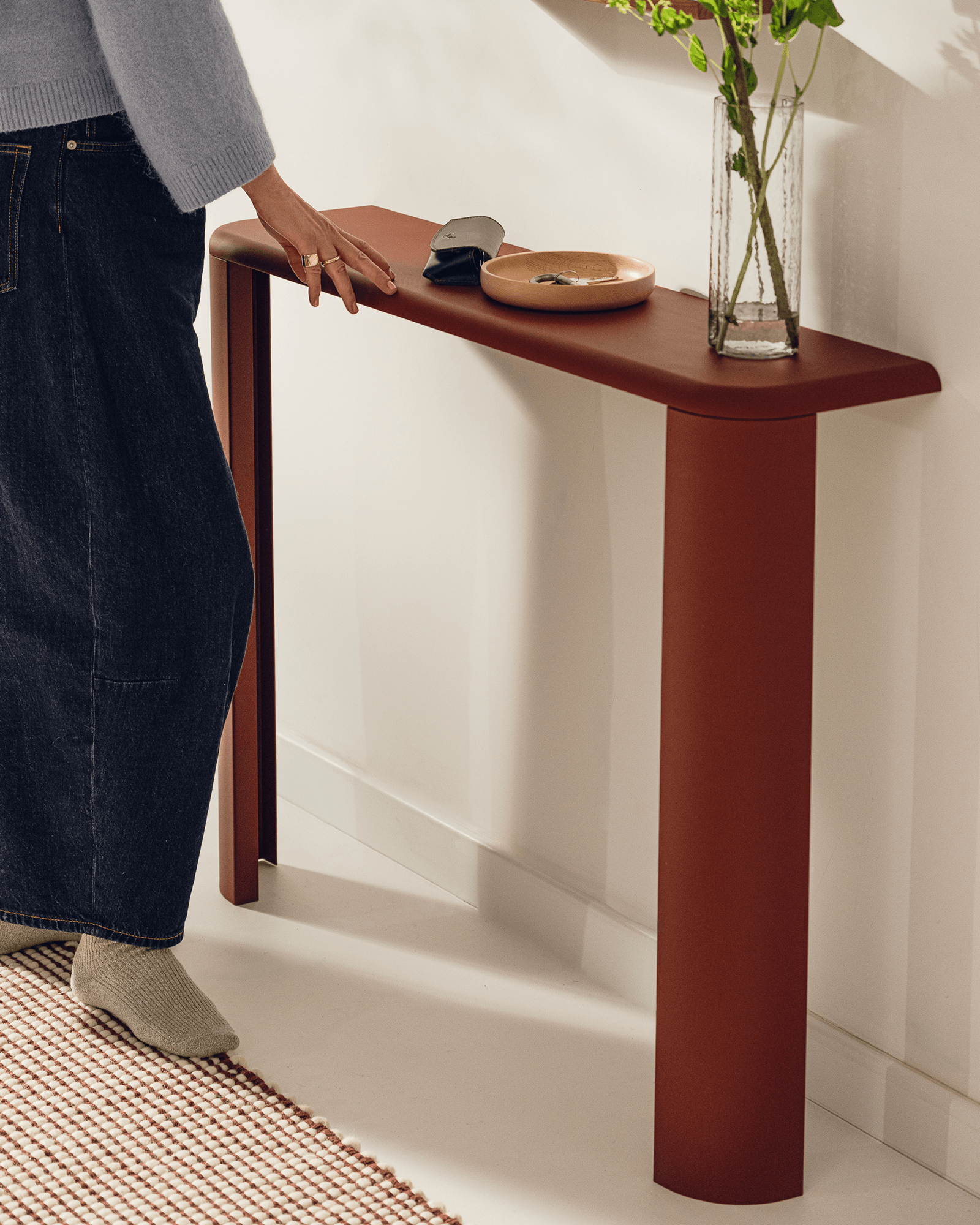 Fli Console Table