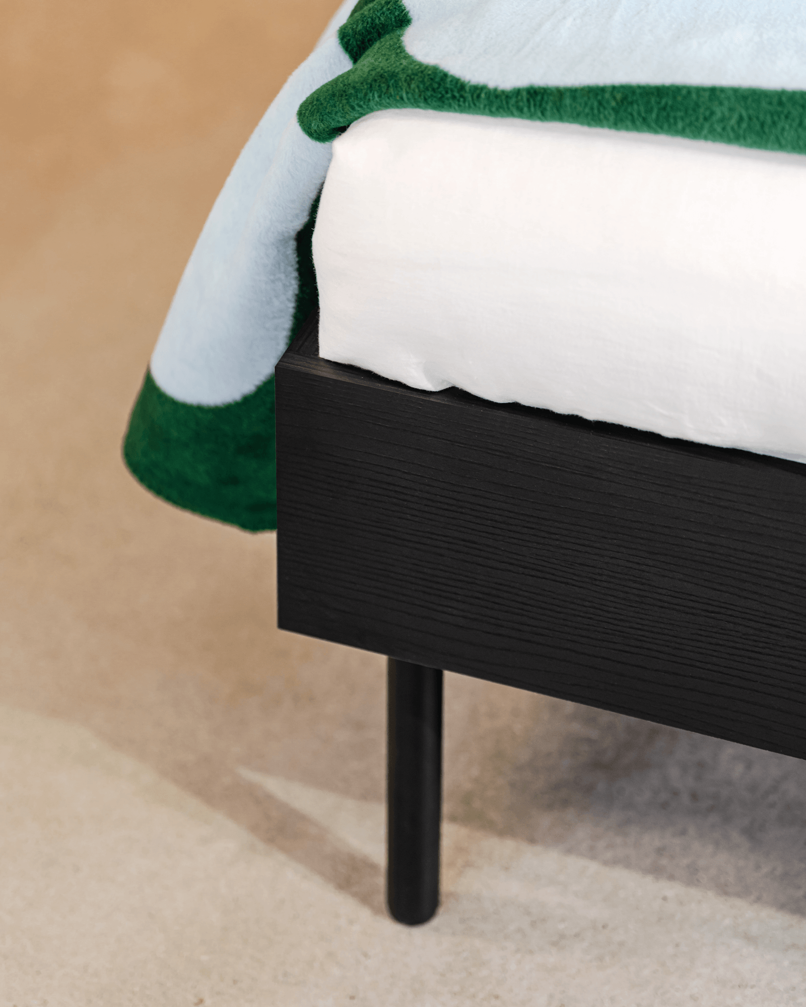 Streiko Bed & Tu Bundle