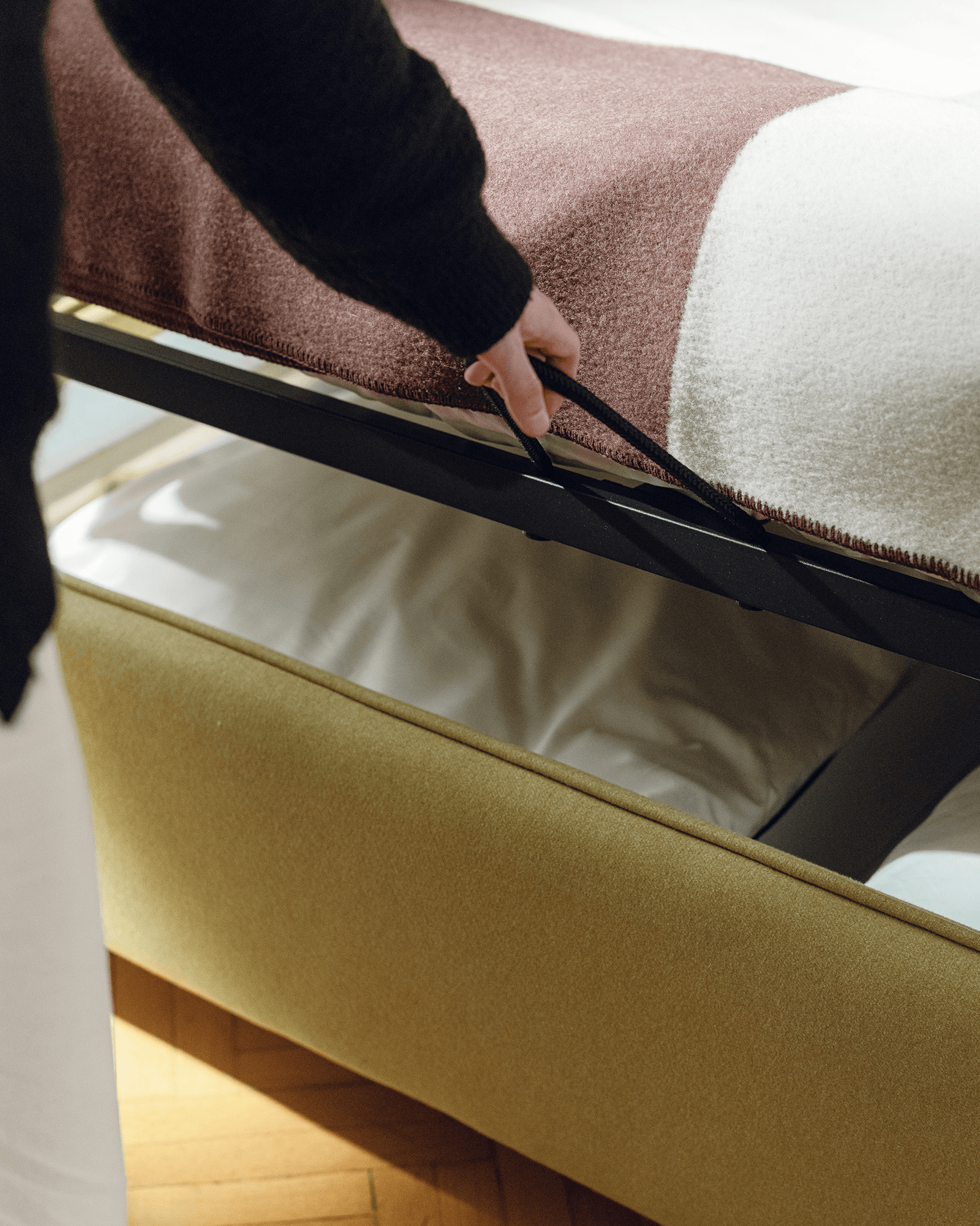 Melu Bed