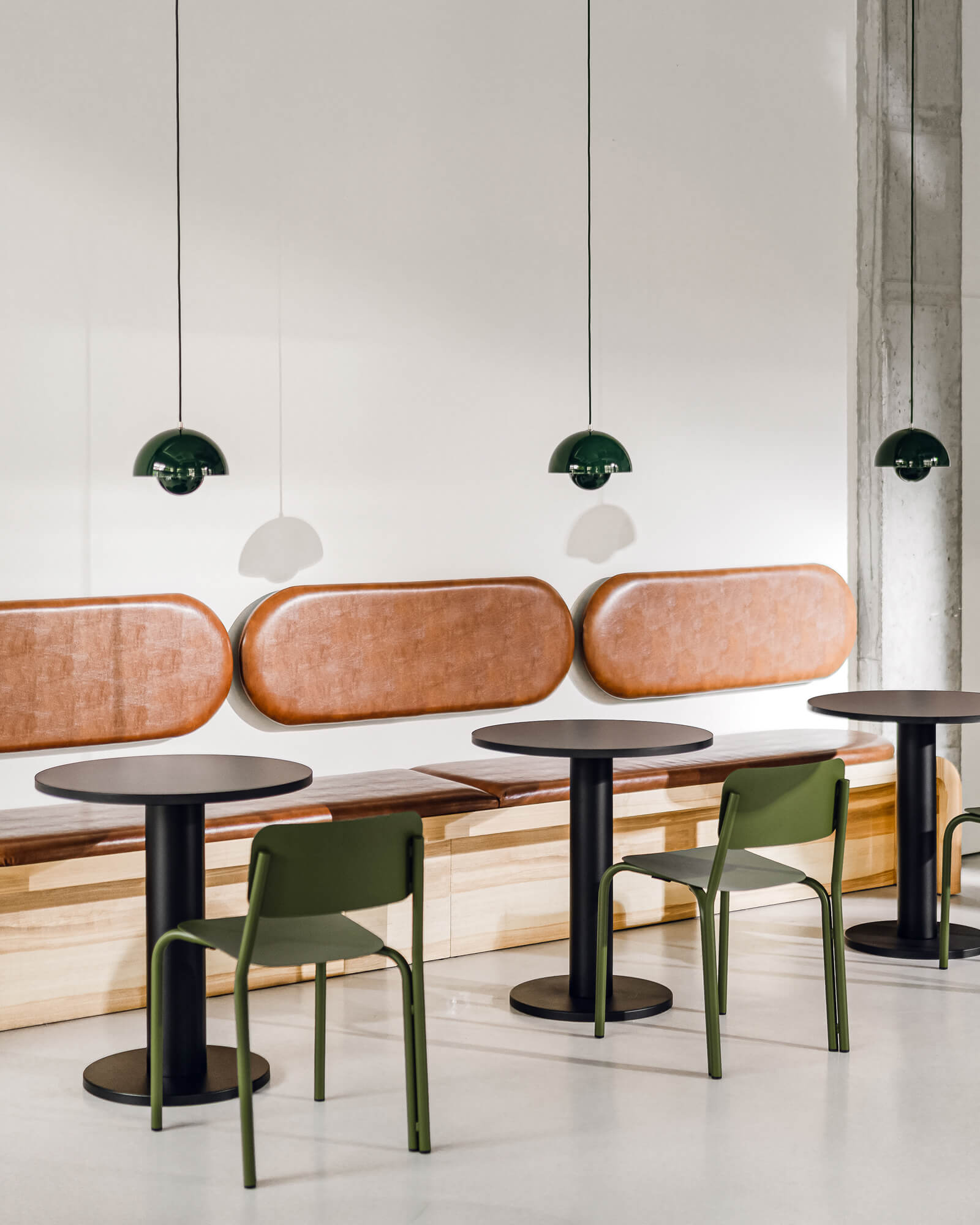 Sool Café Table