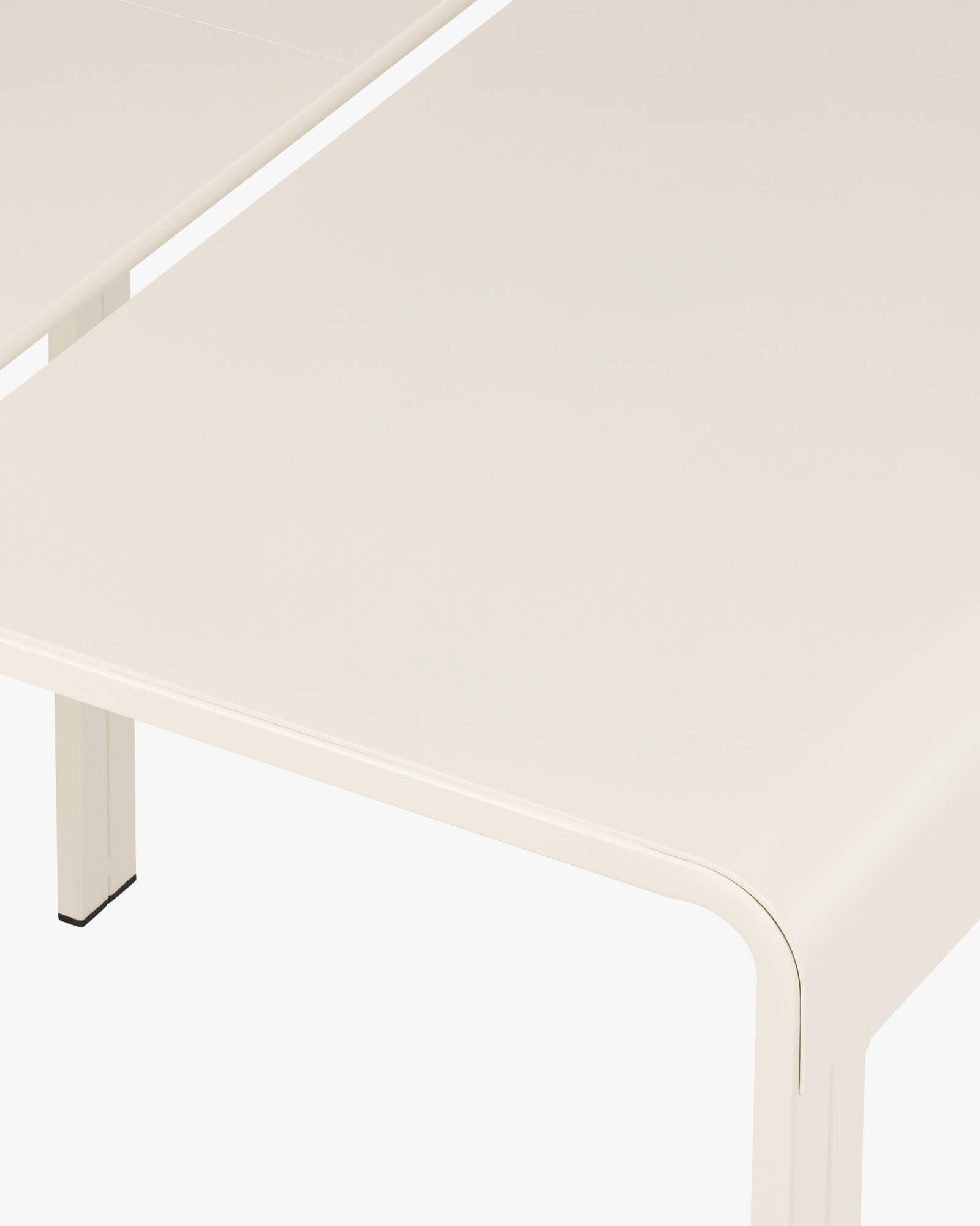 Oto Table