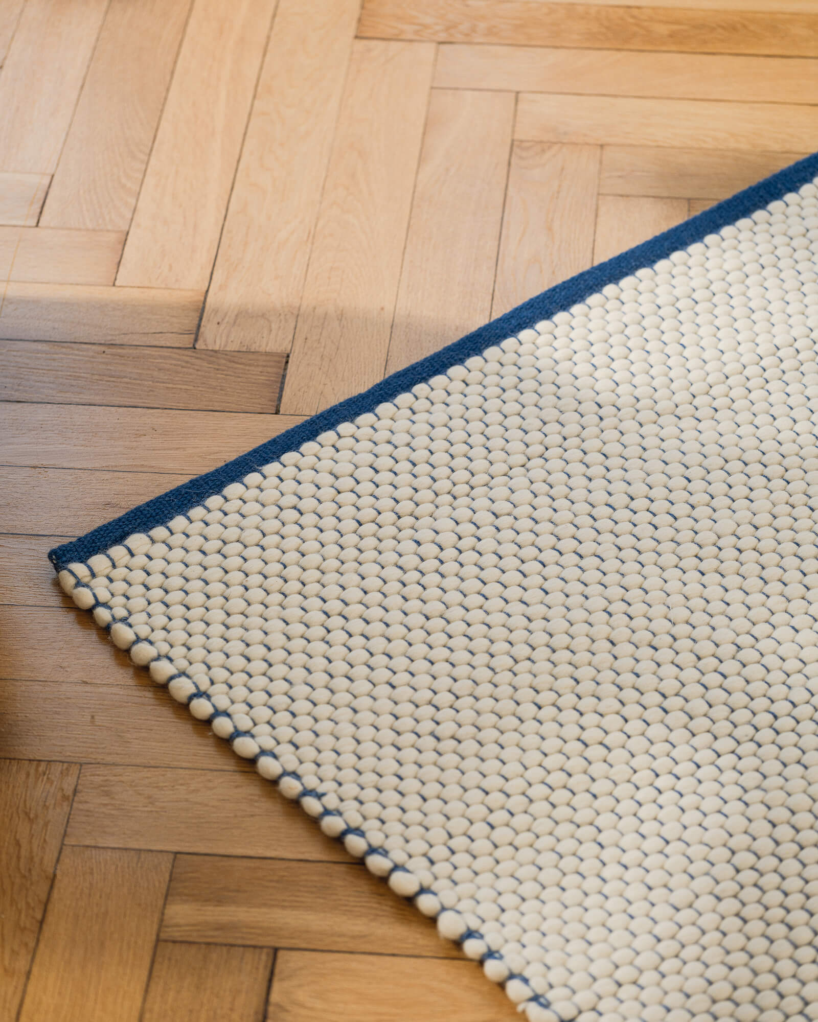 Lenu Rug