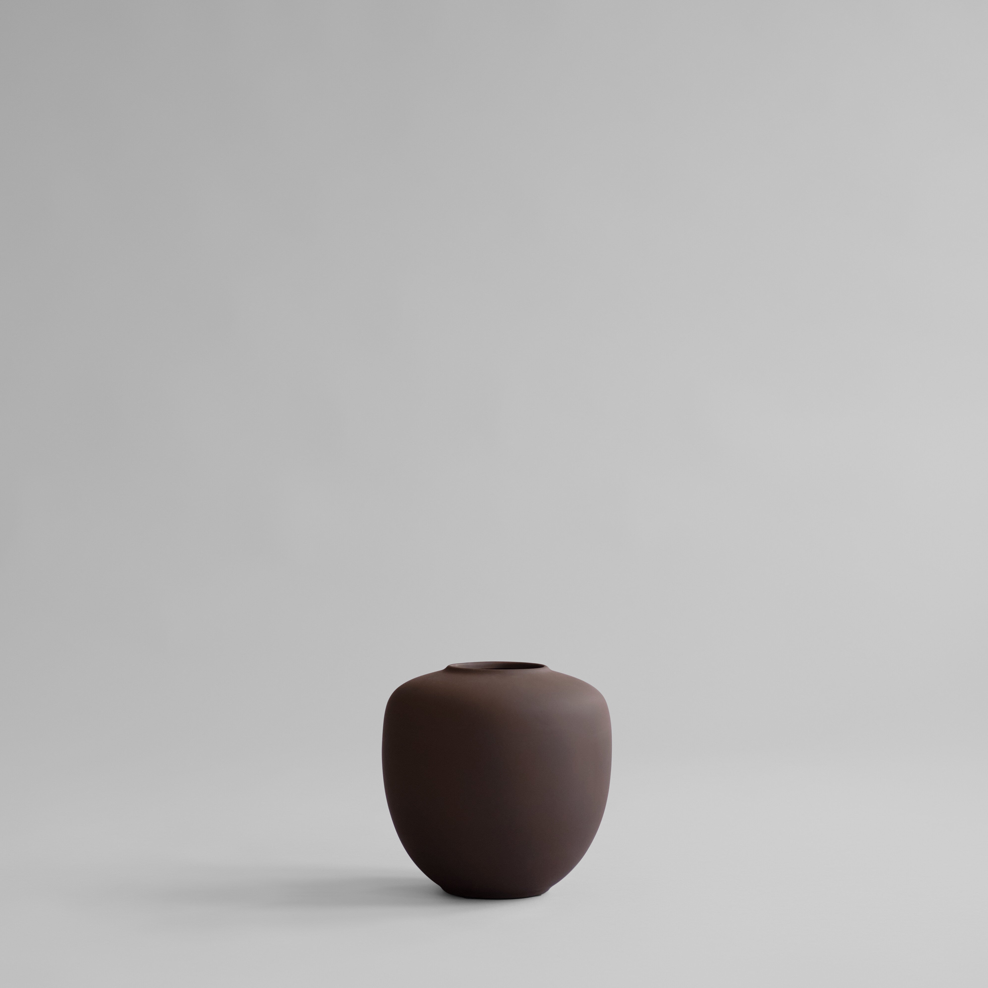 Sunao Vase, Mini - Chocolate Brown