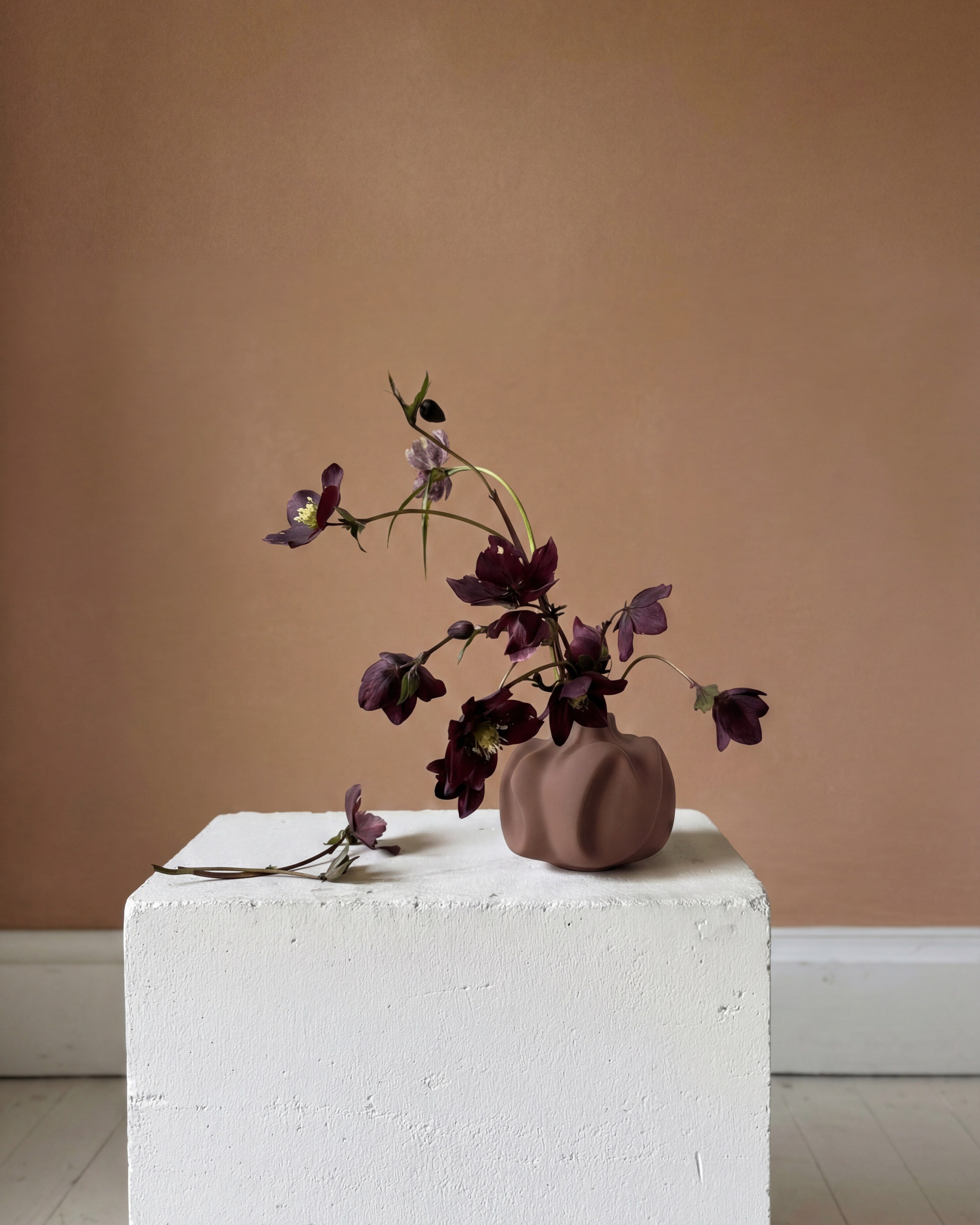 Wabi Vase, Mini - Almond
