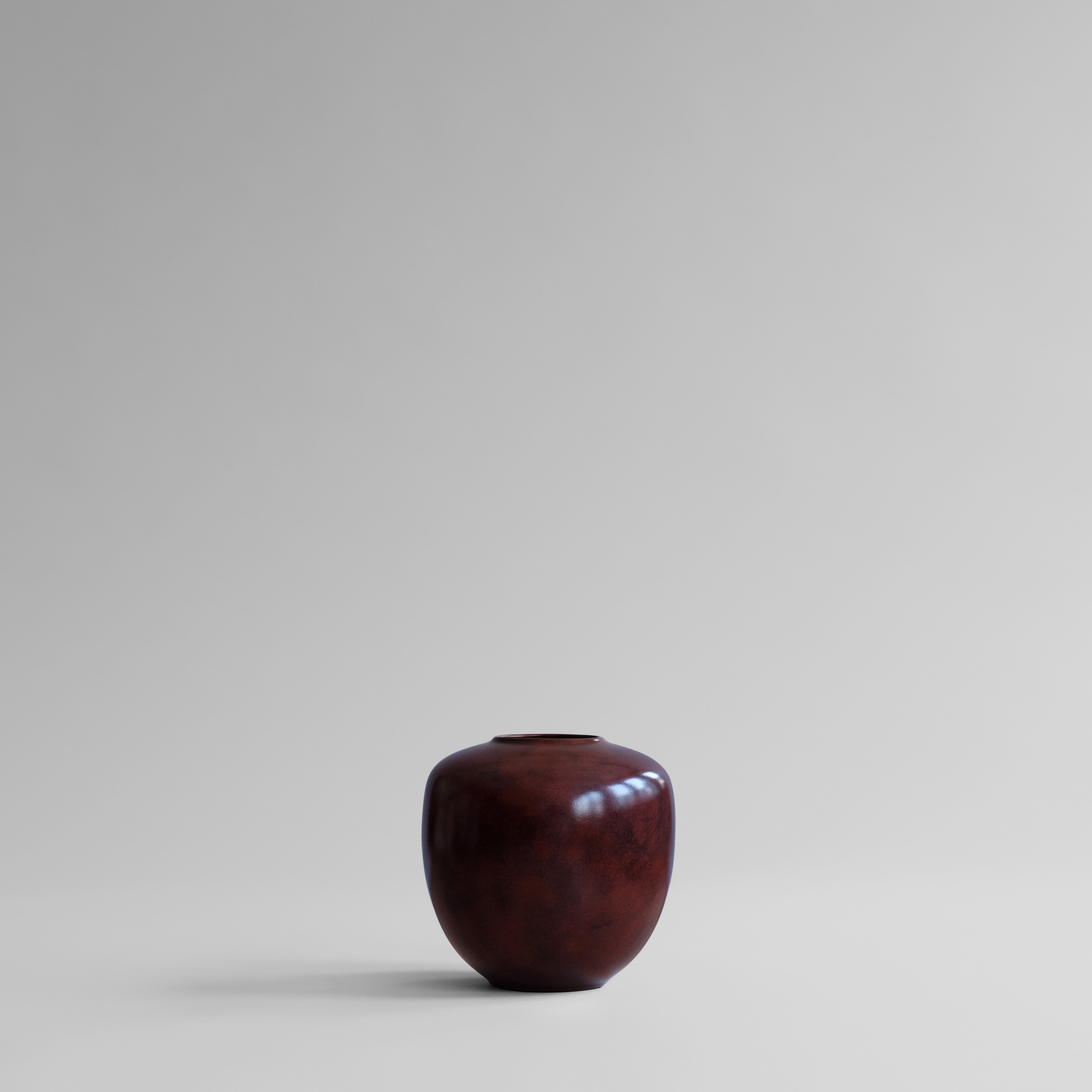 Sunao Vase, Mini - Maroon
