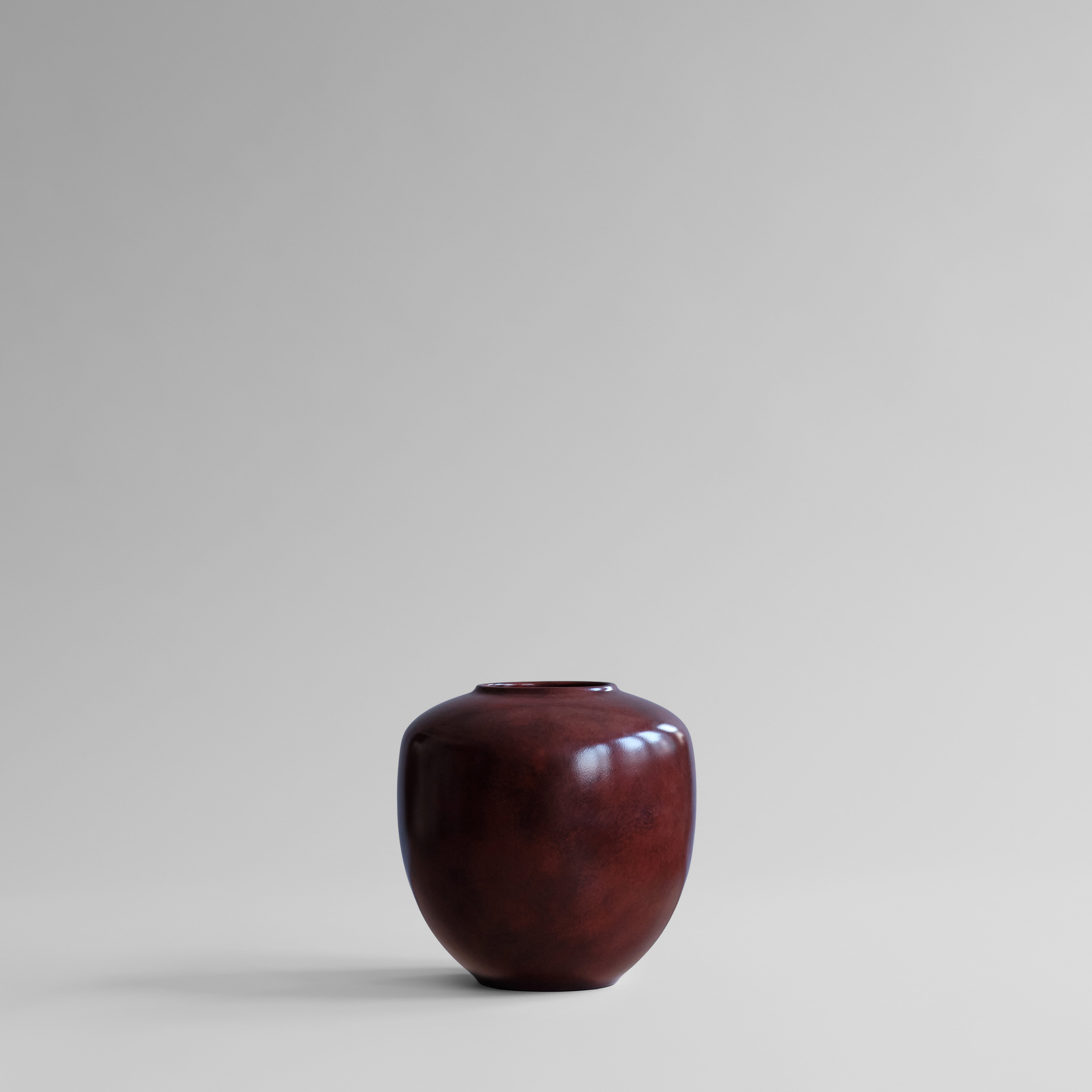 Sunao Vase, Medio - Maroon